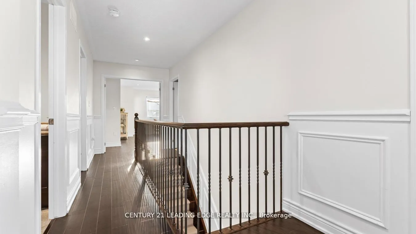 Photo 22 of 657 Brothers Crescent, Milton, Coates — HOMEH