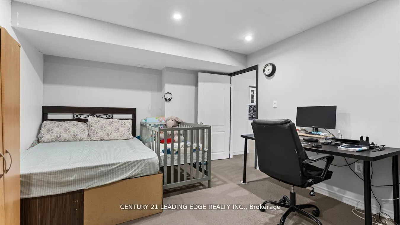 Photo 43 of 657 Brothers Crescent, Milton, Coates — HOMEH