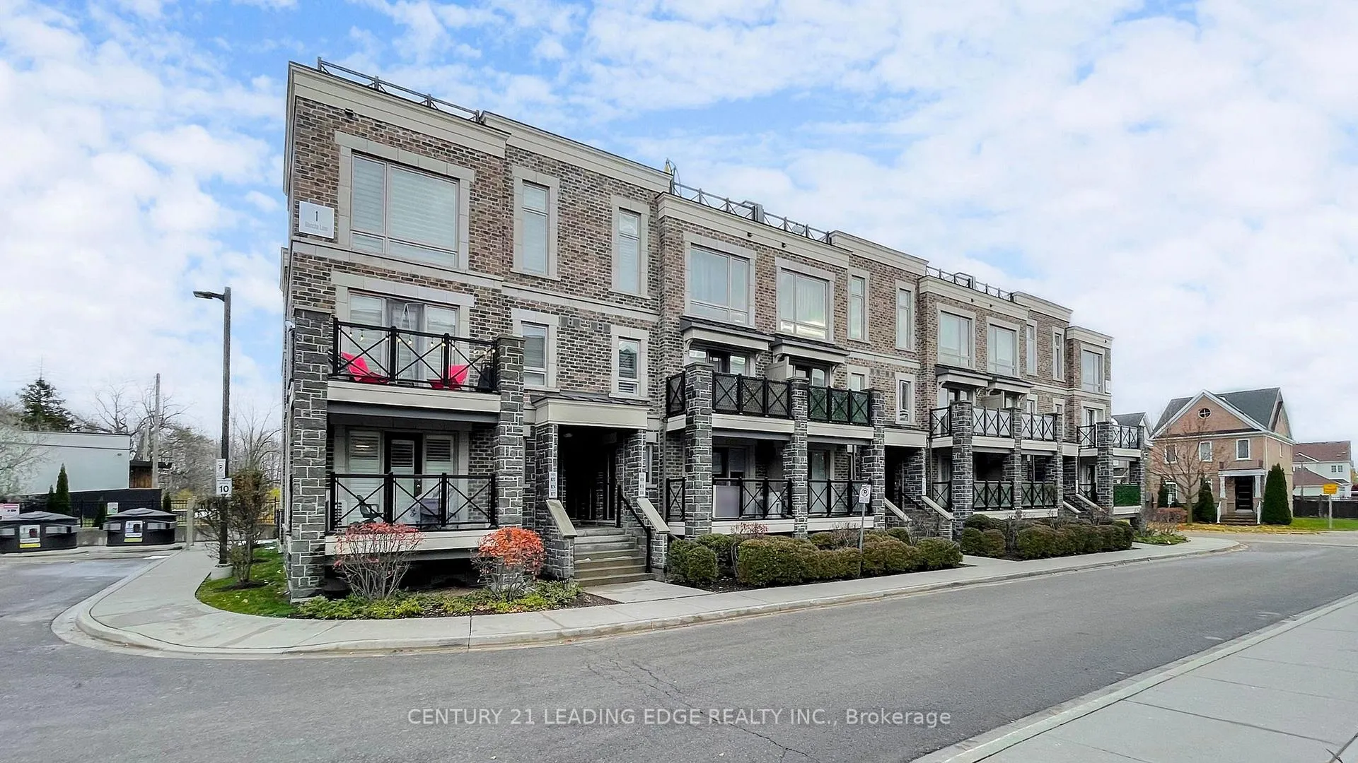 Photo 2 of Unit 824, 1 Blanche Lane, Markham, Cornell — HOMEH