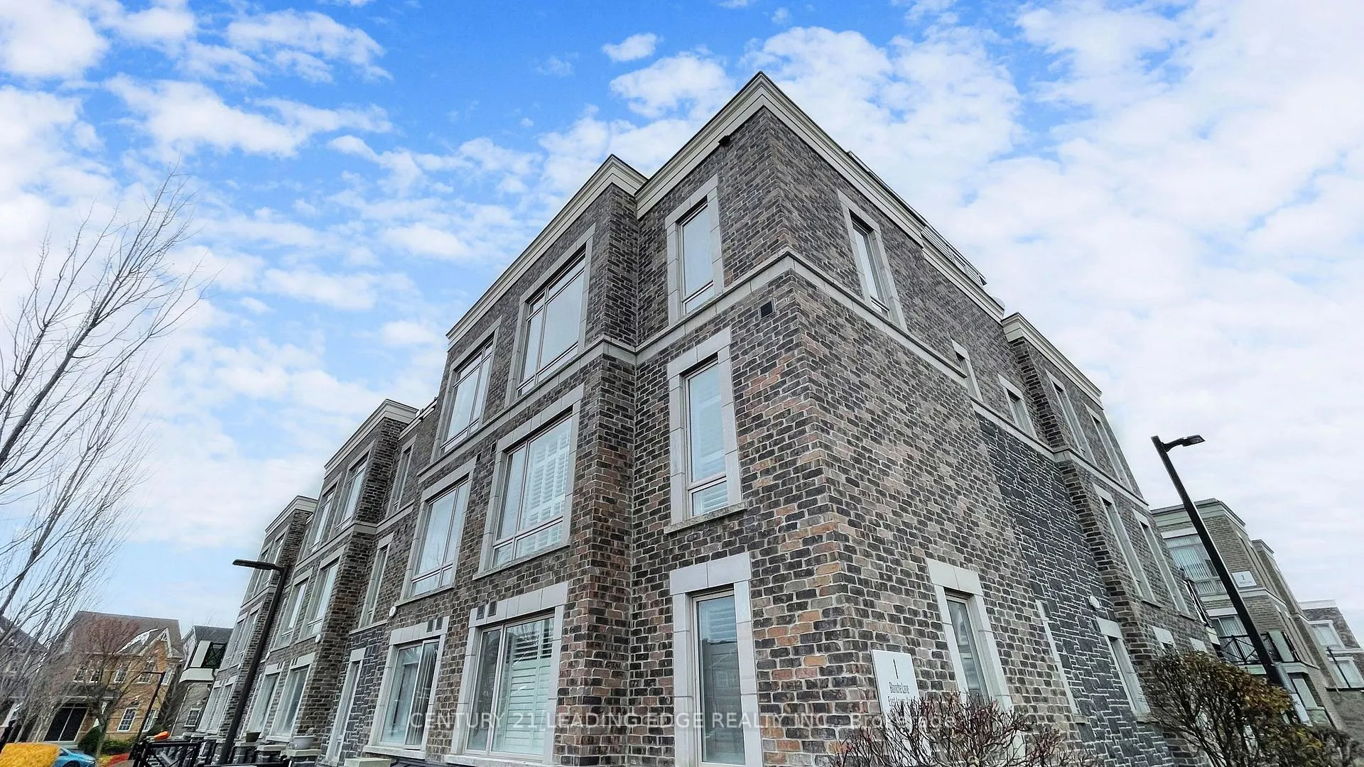 Photo 3 of Unit 824, 1 Blanche Lane, Markham, Cornell — HOMEH