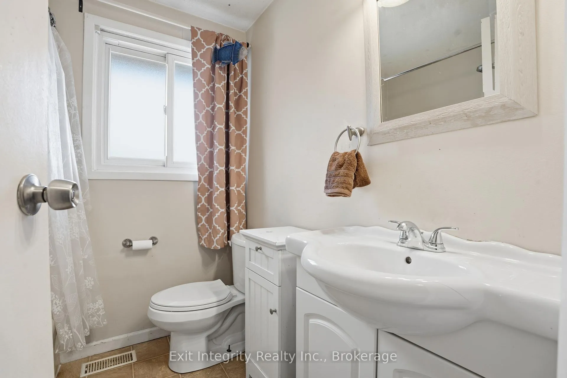 Photo 23 of Unit 33, 210 Glamis Road, Cambridge — HOMEH