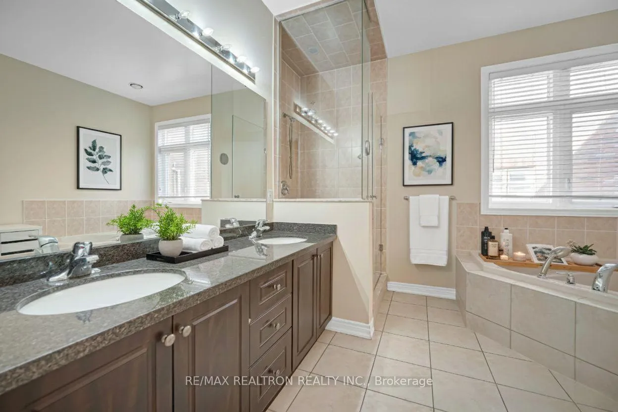 Photo 10 of 71 Glengordon Crescent, Markham, Angus Glen — HOMEH