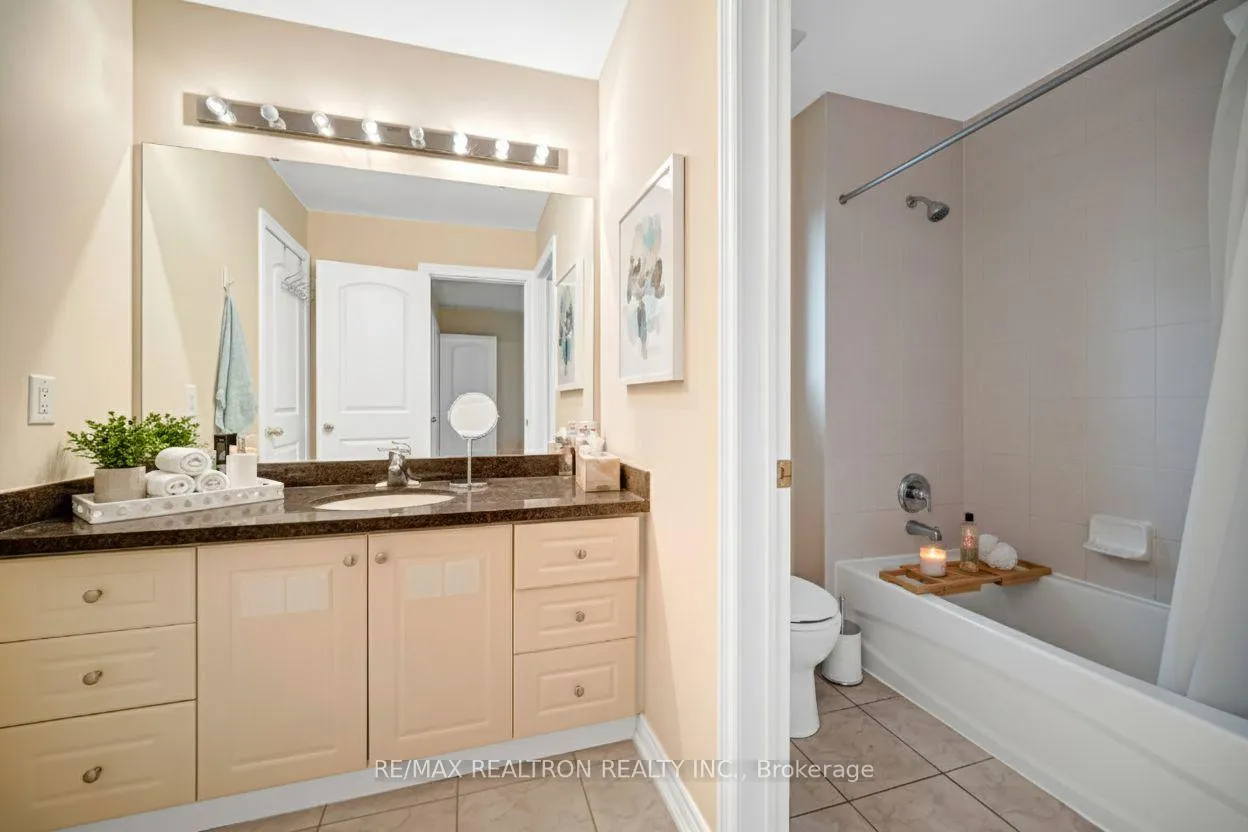 Photo 15 of 71 Glengordon Crescent, Markham, Angus Glen — HOMEH