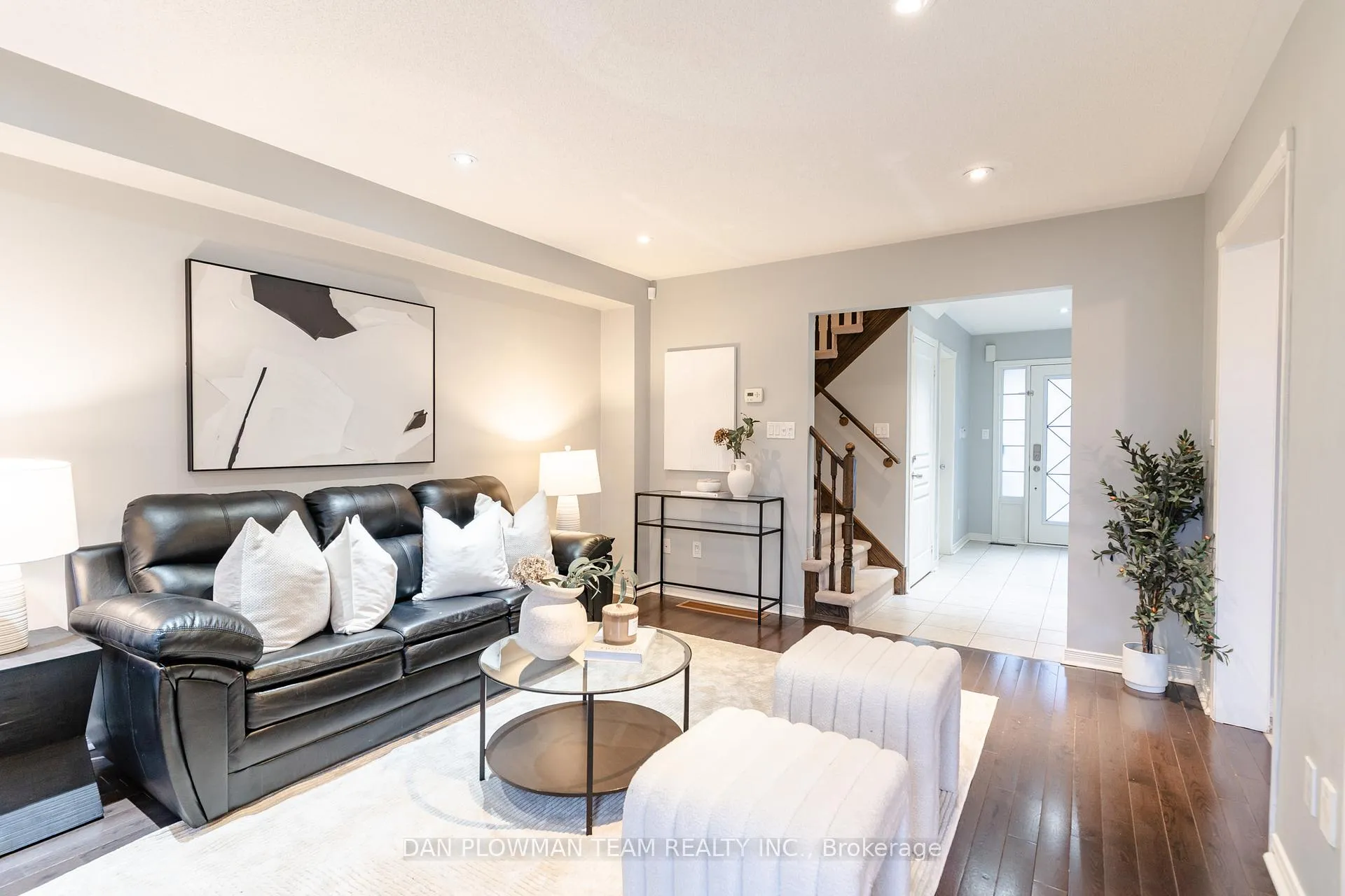 Photo 7 of 1203 Meath Drive, Oshawa, Pinecrest — HOMEH