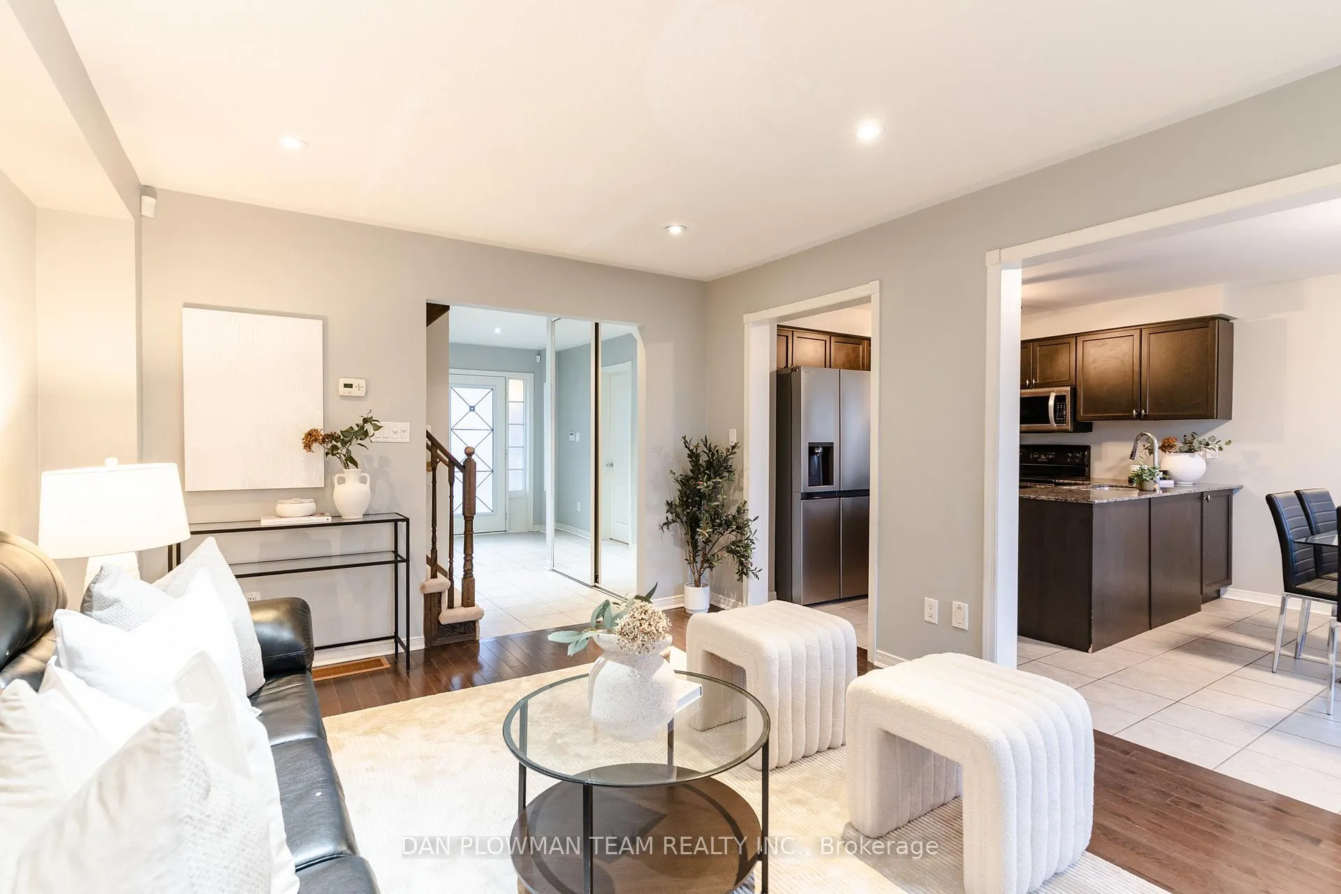 Photo 8 of 1203 Meath Drive, Oshawa, Pinecrest — HOMEH