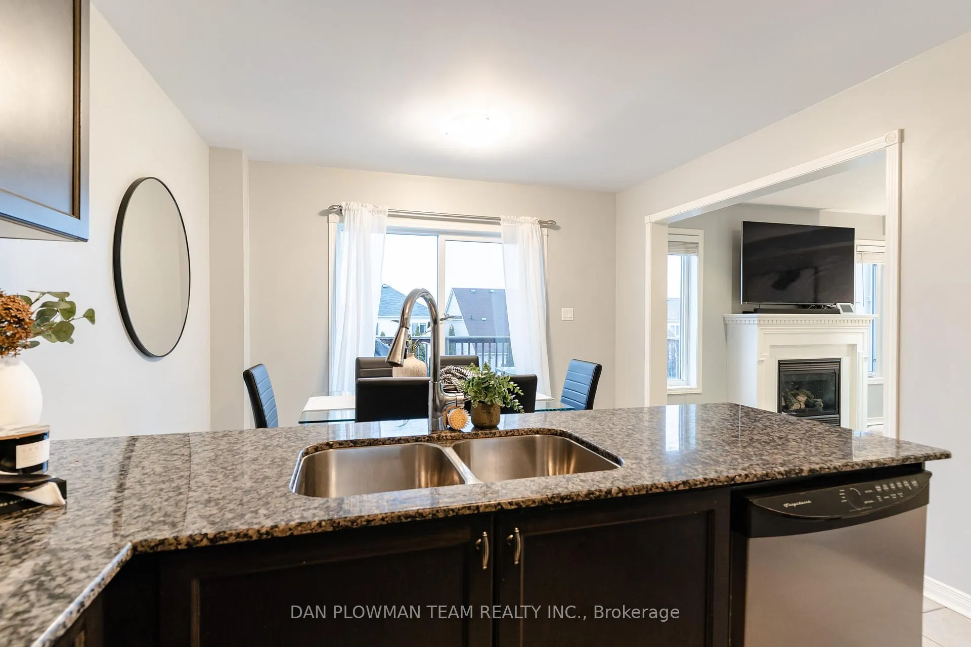 Photo 14 of 1203 Meath Drive, Oshawa, Pinecrest — HOMEH