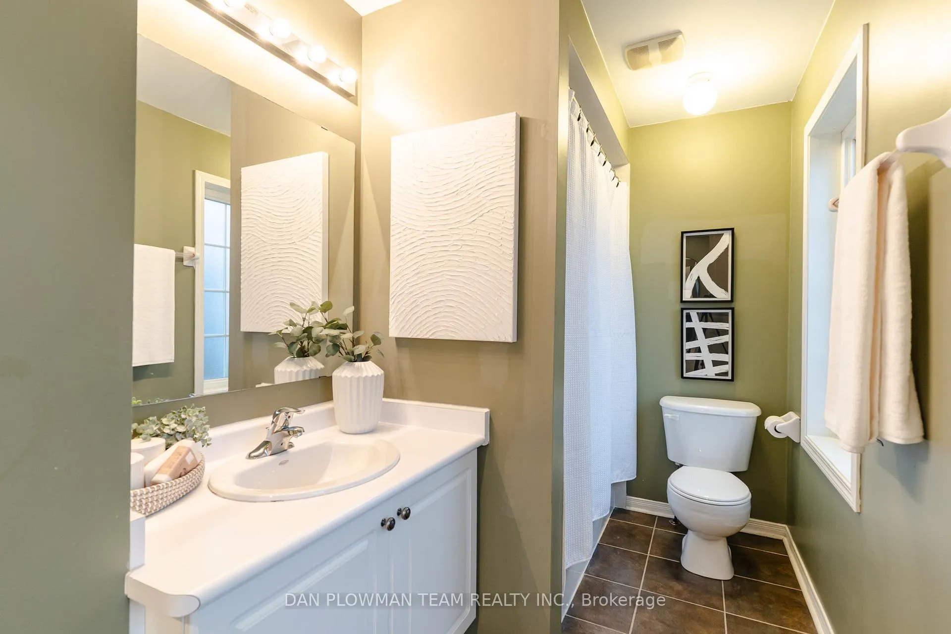 Photo 22 of 1203 Meath Drive, Oshawa, Pinecrest — HOMEH