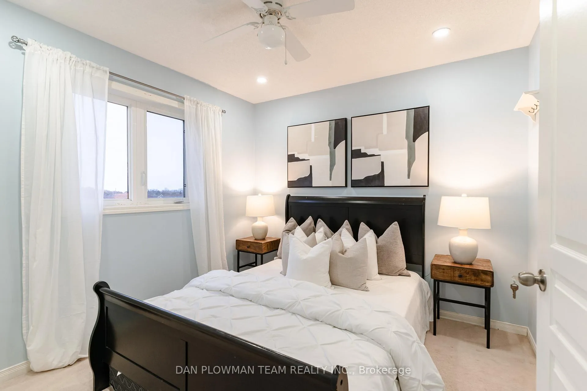 Photo 23 of 1203 Meath Drive, Oshawa, Pinecrest — HOMEH