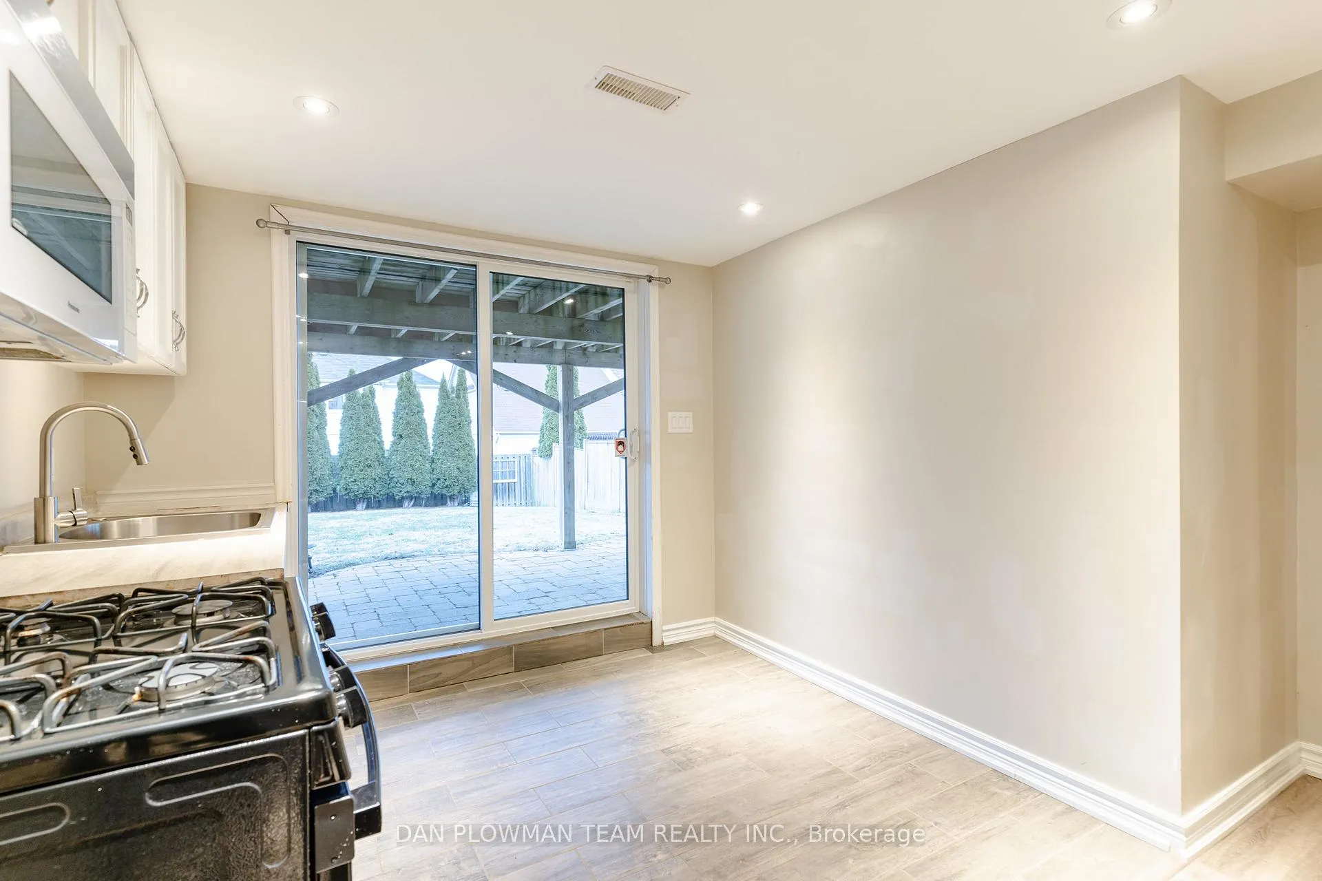 Photo 36 of 1203 Meath Drive, Oshawa, Pinecrest — HOMEH