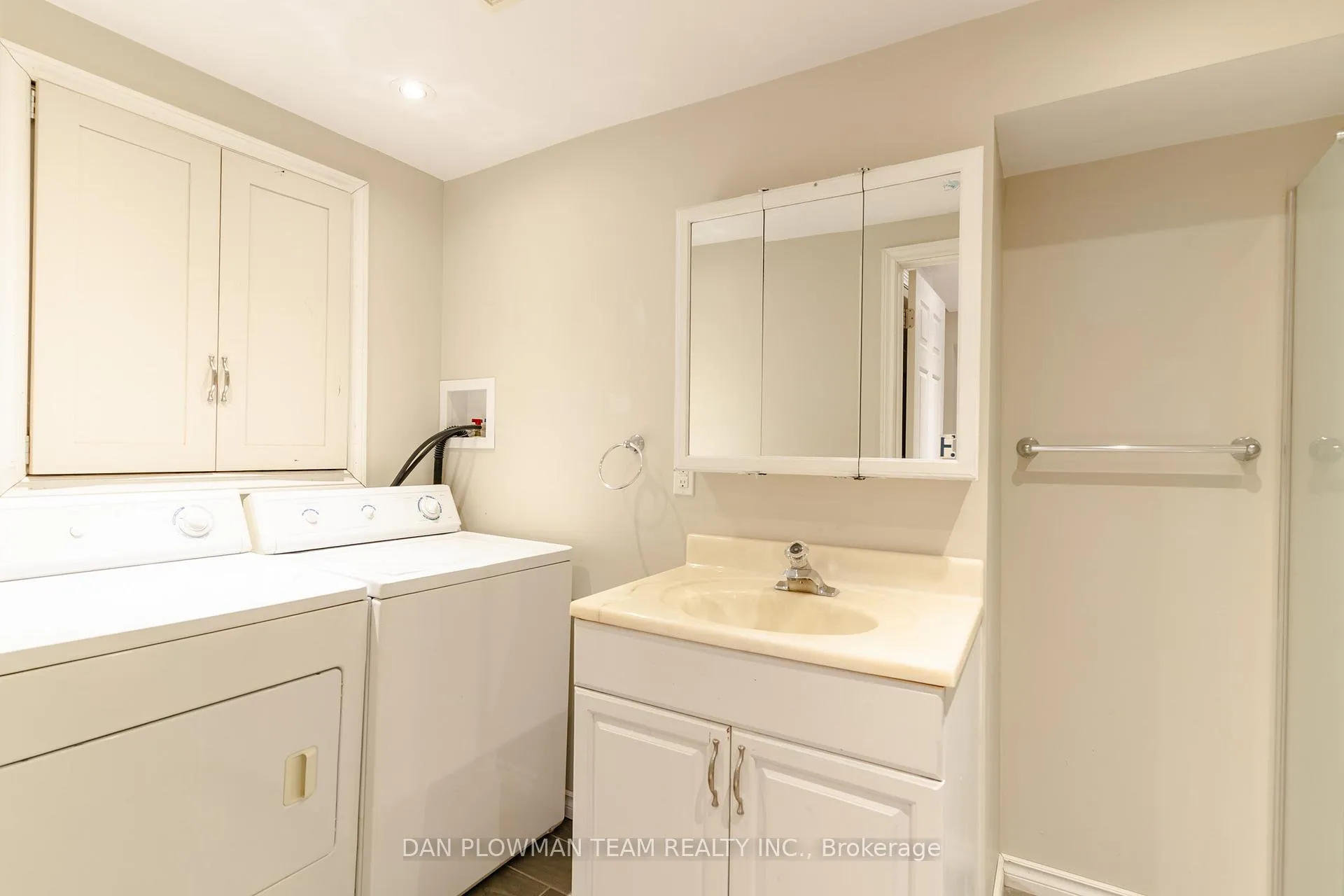 Photo 38 of 1203 Meath Drive, Oshawa, Pinecrest — HOMEH