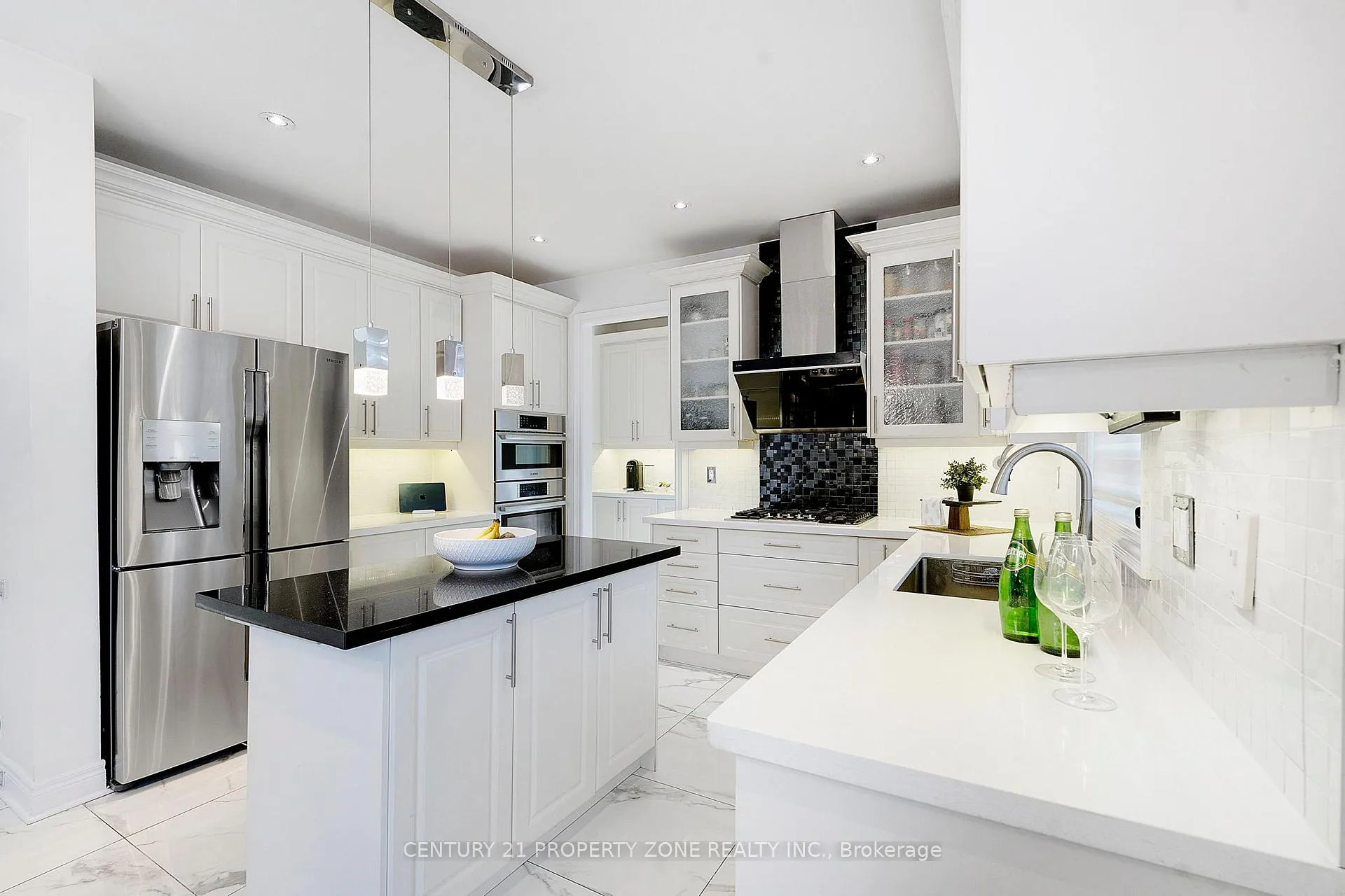Photo 6 of 30 Grouse Lane, Brampton, Bram West — HOMEH