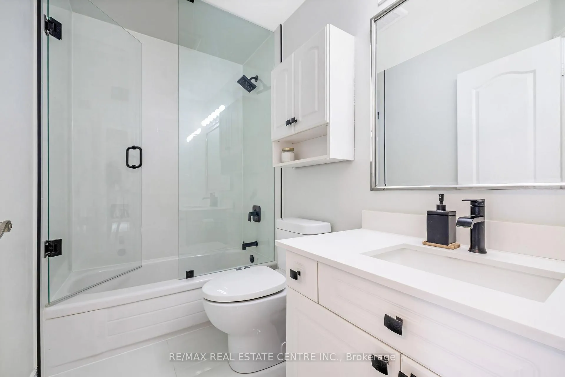 Photo 18 of 1617 Cartwright Crescent, Milton, Clarke — HOMEH
