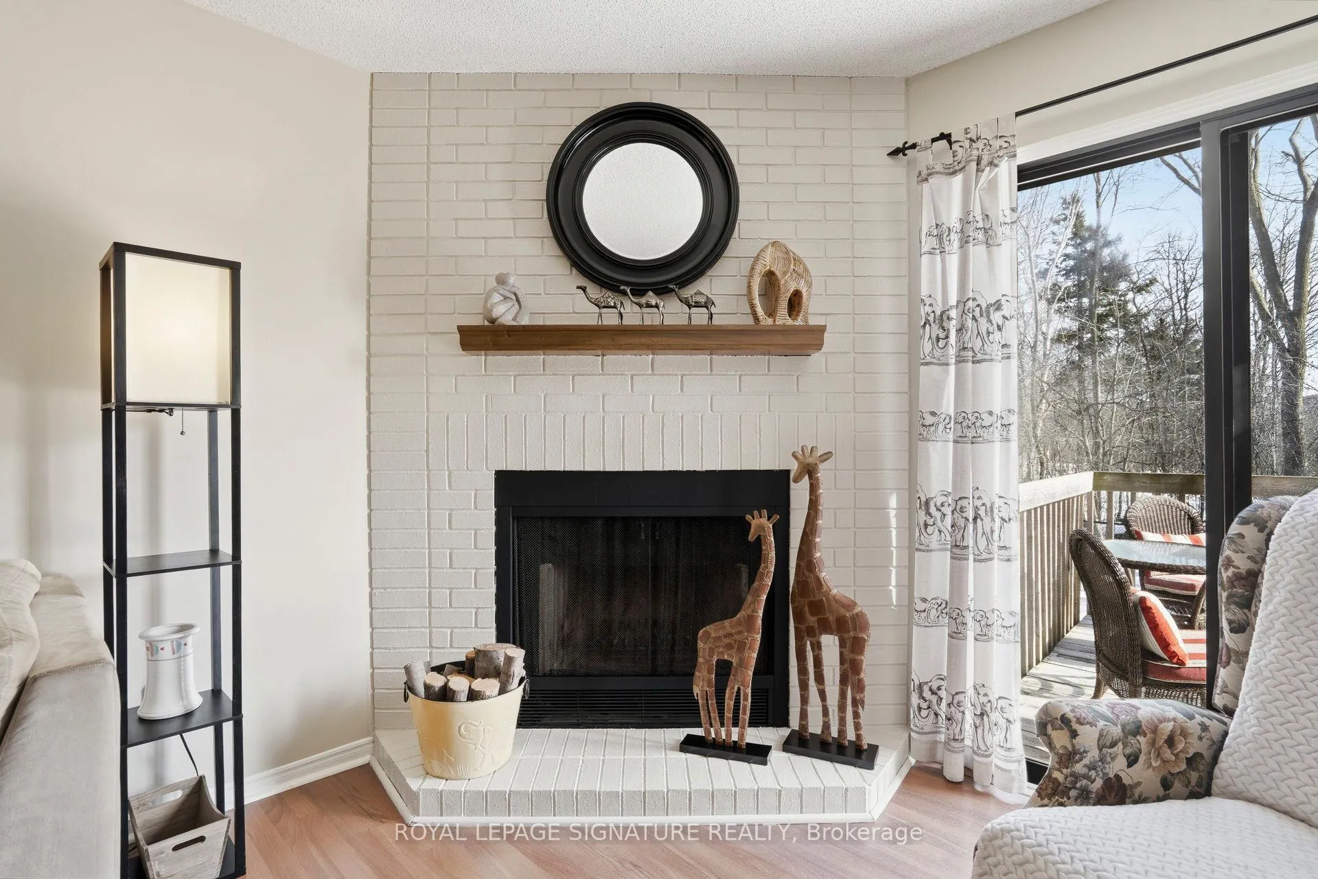 Photo 15 of 18 Webster Way, Halton Hills, Georgetown — HOMEH