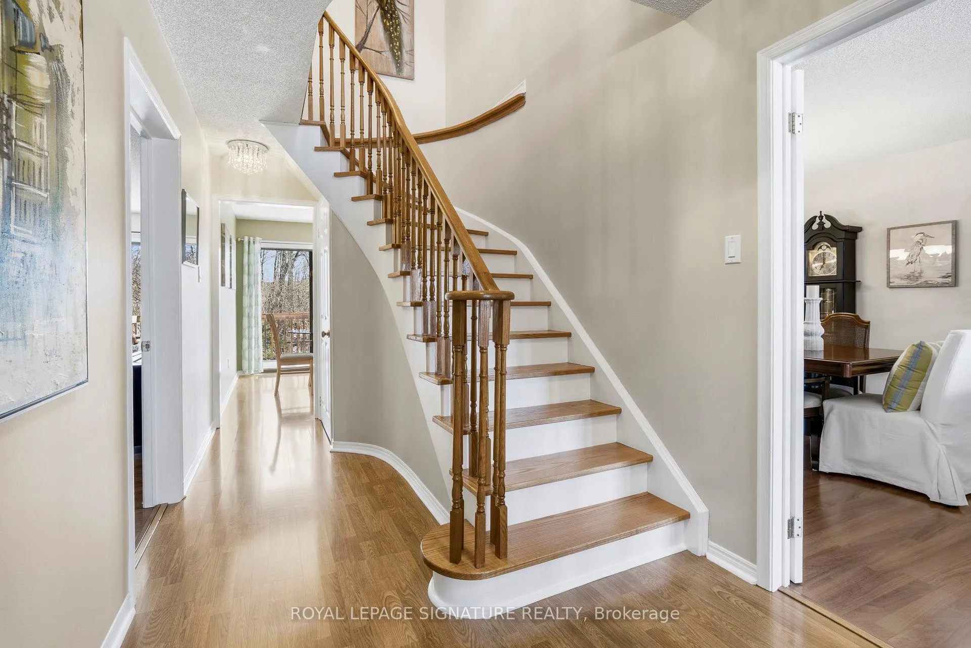Photo 19 of 18 Webster Way, Halton Hills, Georgetown — HOMEH