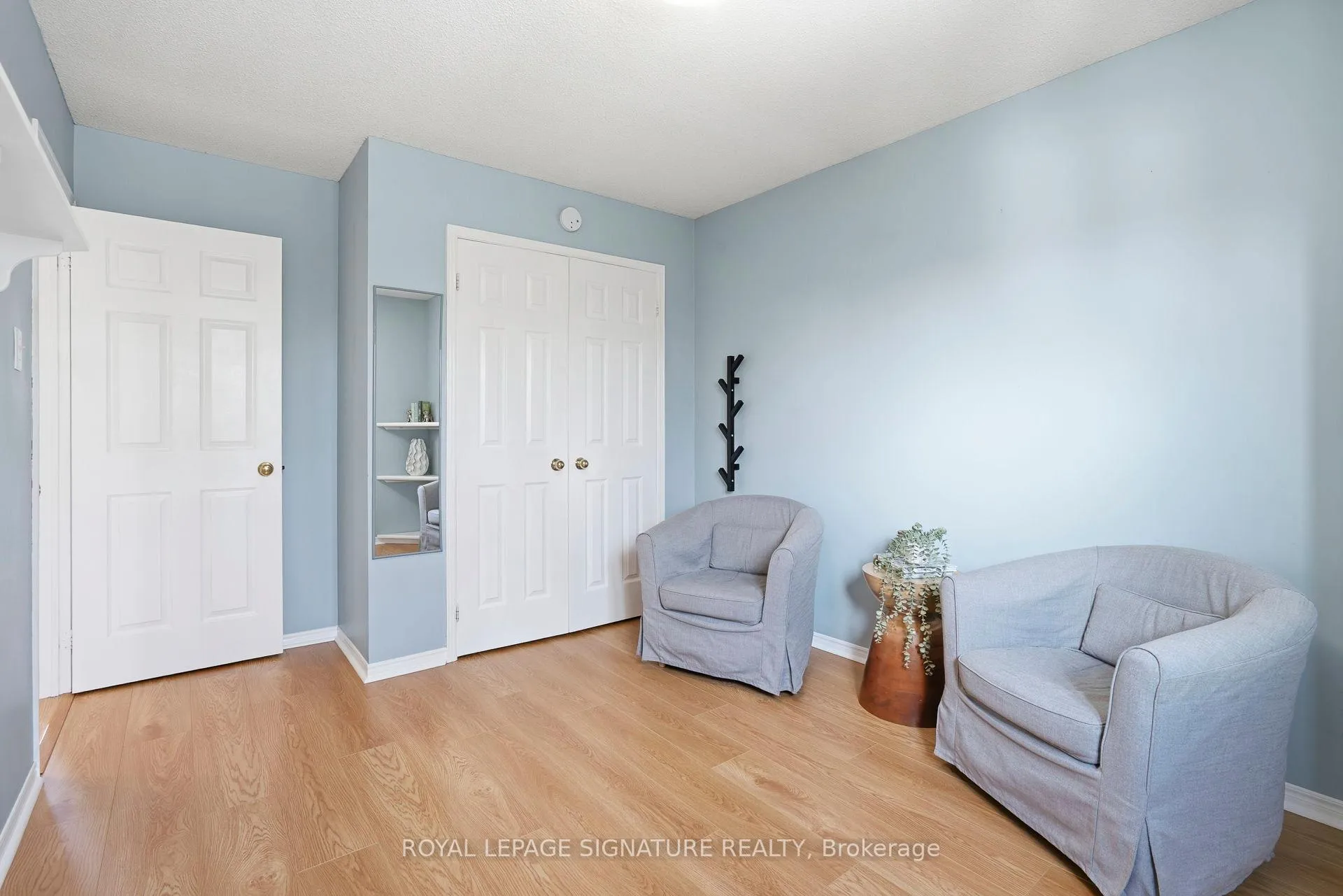 Photo 29 of 18 Webster Way, Halton Hills, Georgetown — HOMEH