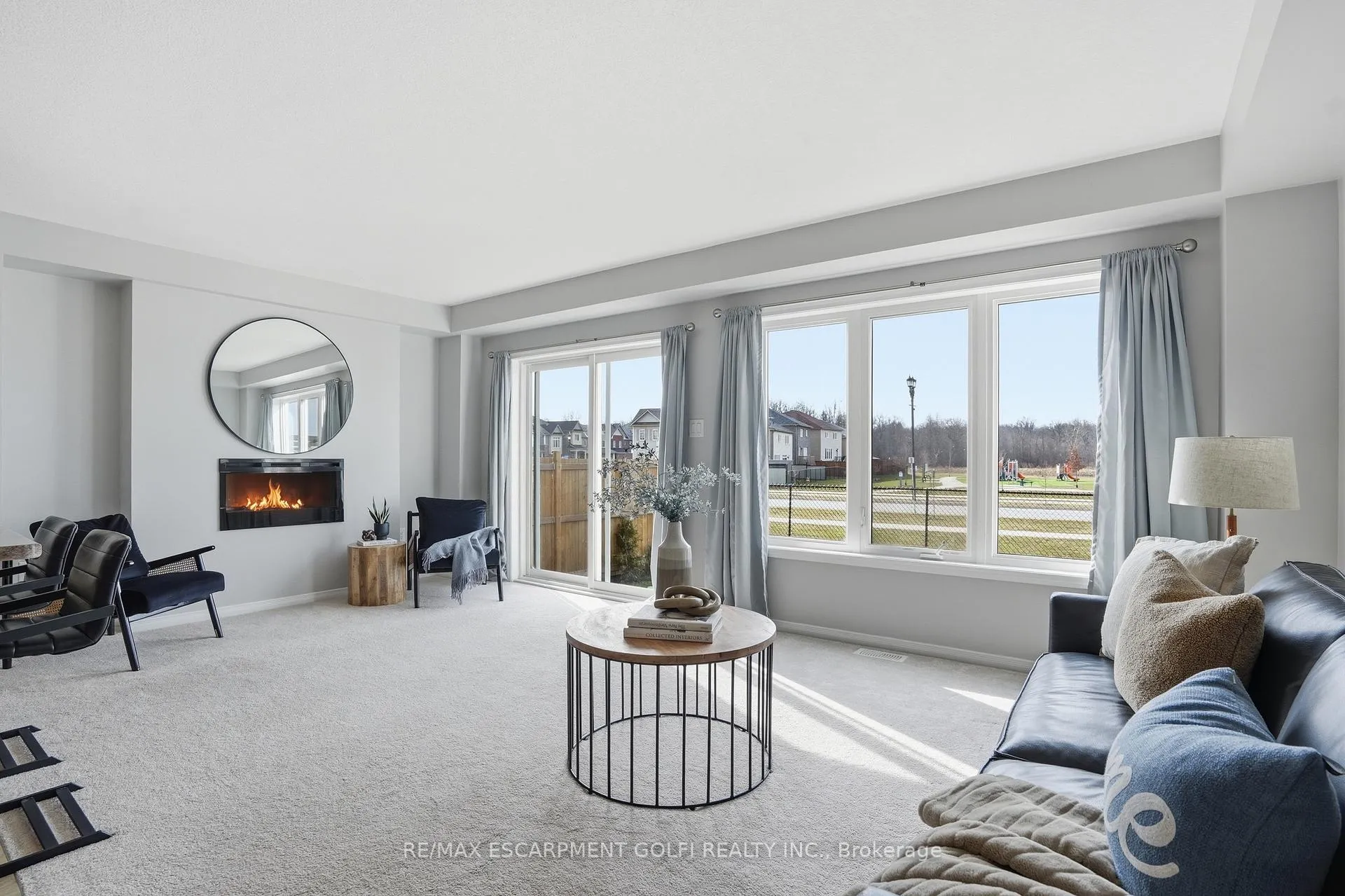 Photo 19 of 7839 Dockweed Drive, Niagara Falls, Brown — HOMEH