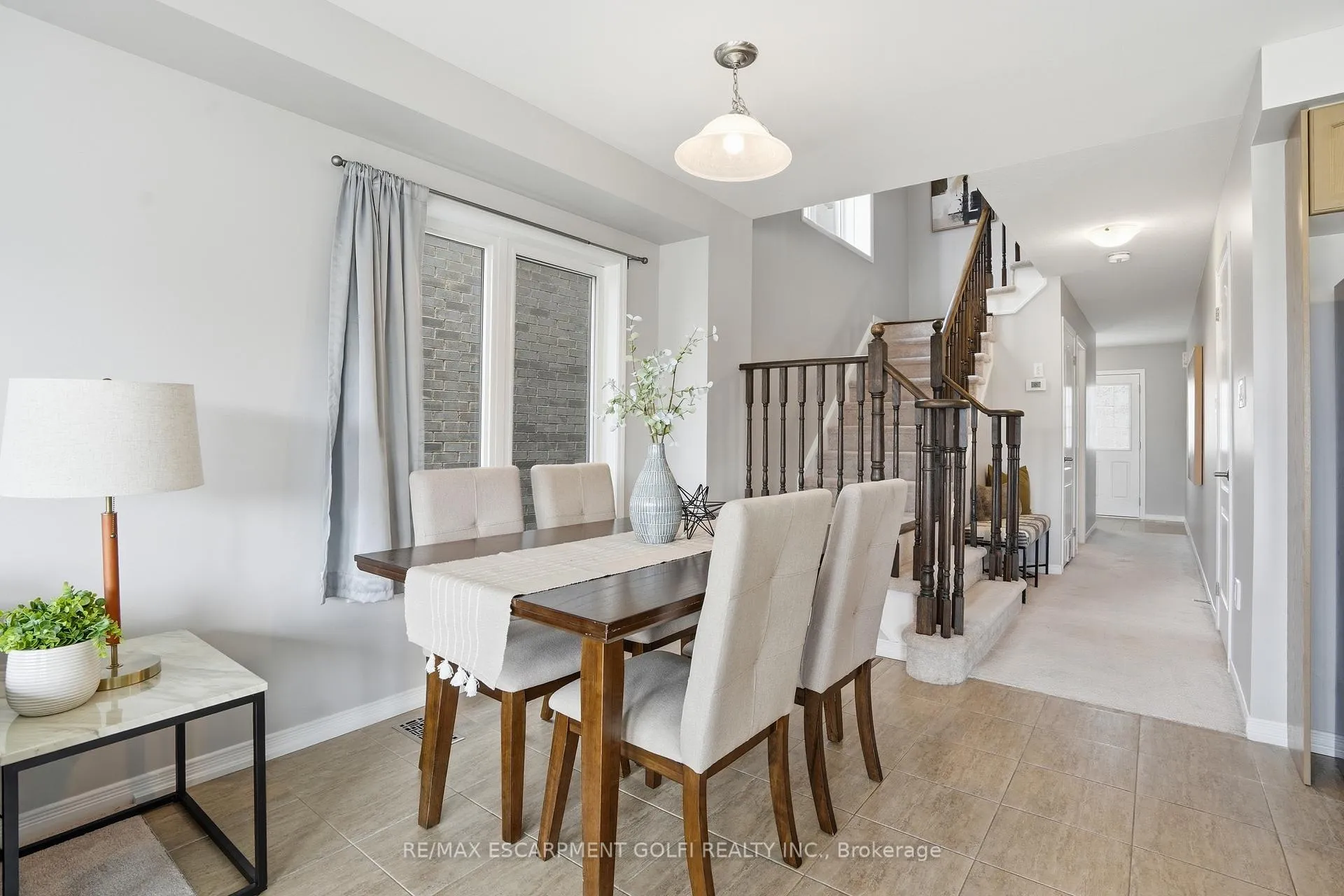 Photo 20 of 7839 Dockweed Drive, Niagara Falls, Brown — HOMEH