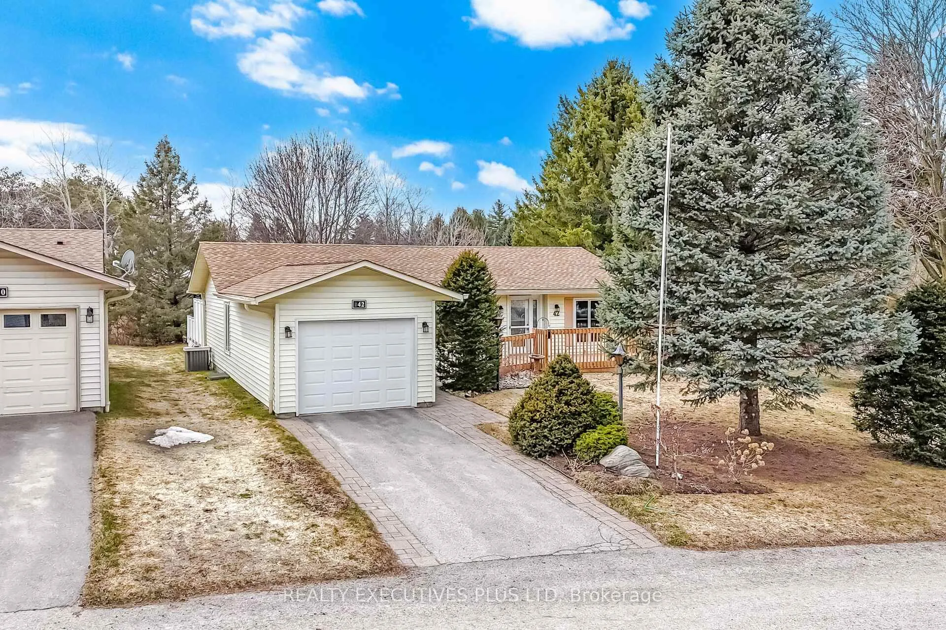Photo 2 of 42 Tecumseth Pines Drive, New Tecumseth, Rural New Tecumseth — HOMEH