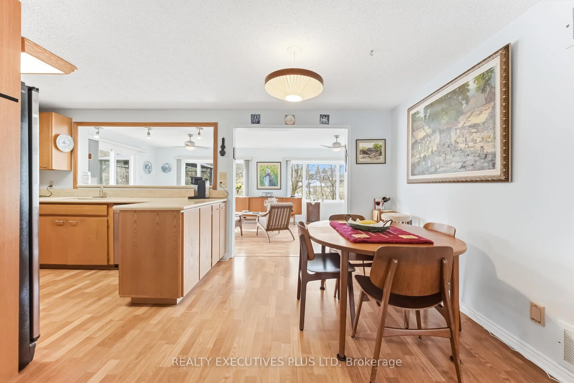 Photo 8 of 42 Tecumseth Pines Drive, New Tecumseth, Rural New Tecumseth — HOMEH