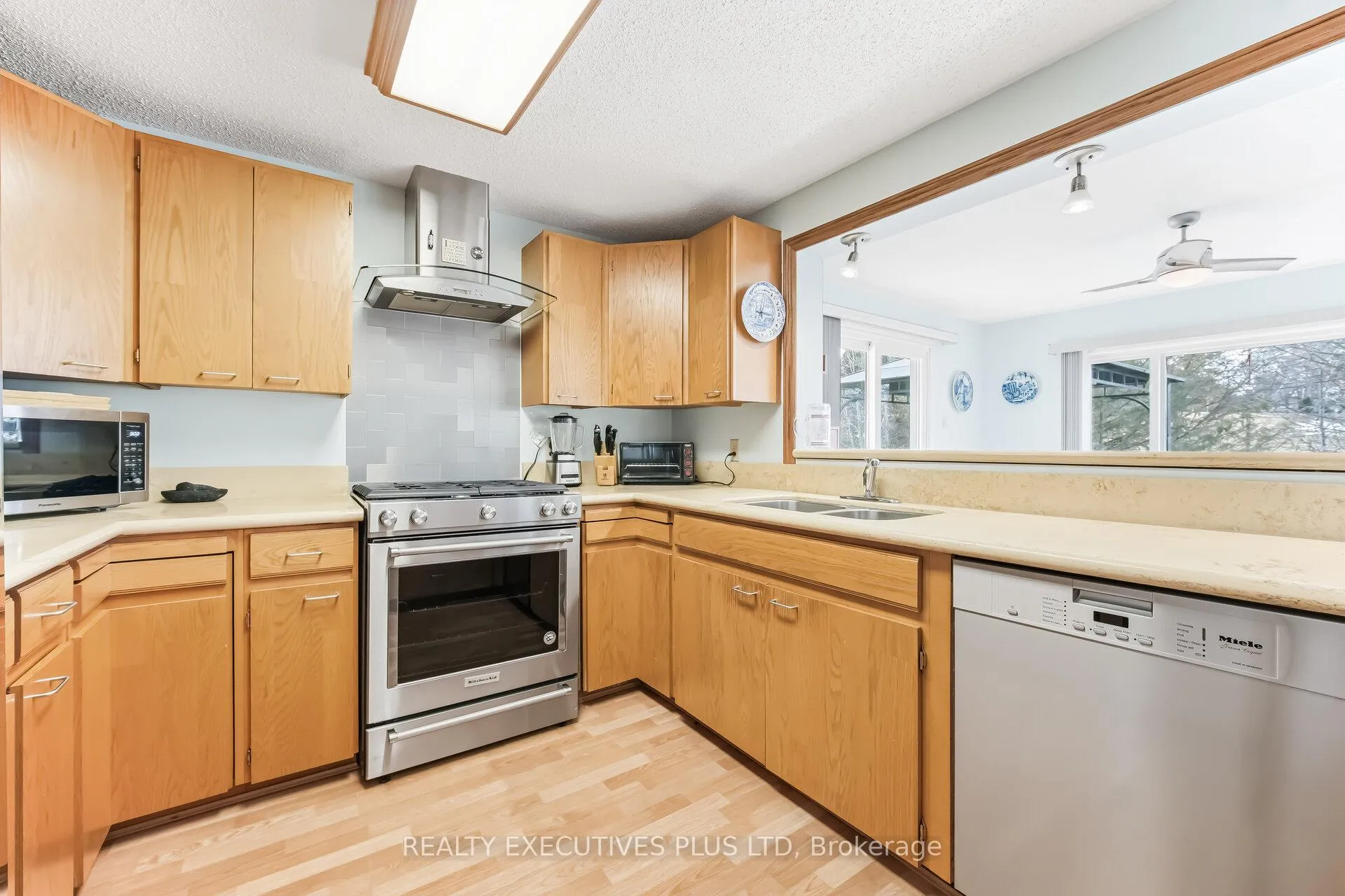 Photo 10 of 42 Tecumseth Pines Drive, New Tecumseth, Rural New Tecumseth — HOMEH