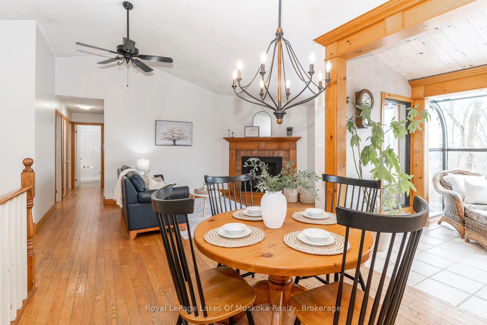 Photo 9 of 35 Westvale Drive, Bracebridge, Monck (Bracebridge) — HOMEH