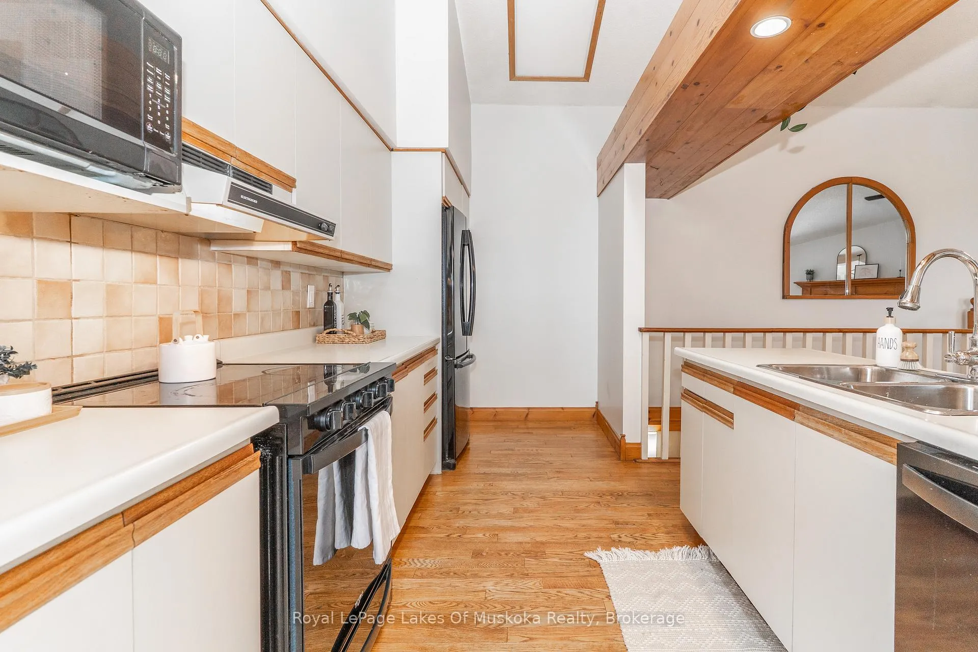 Photo 11 of 35 Westvale Drive, Bracebridge, Monck (Bracebridge) — HOMEH