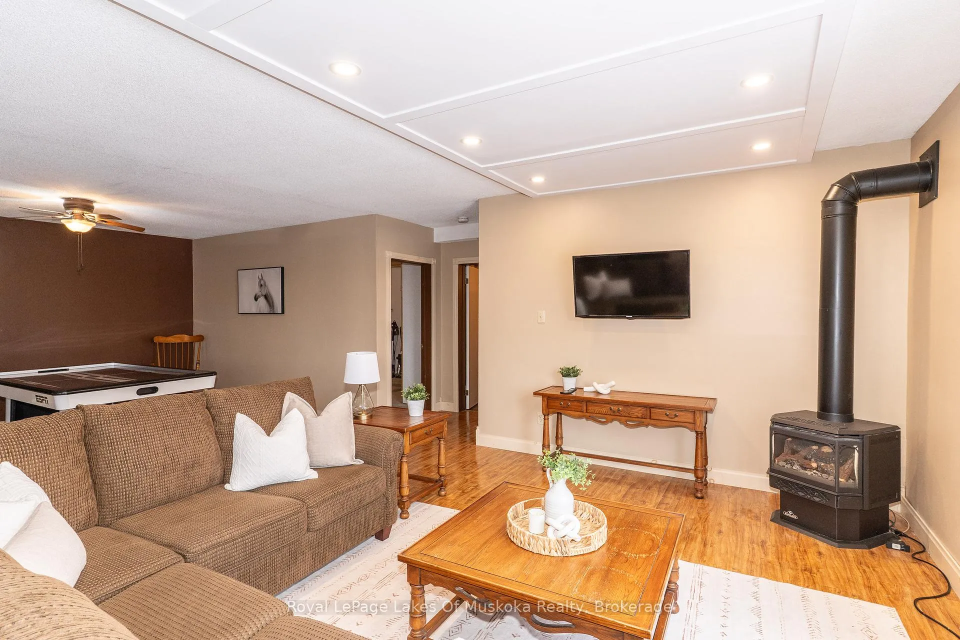 Photo 20 of 35 Westvale Drive, Bracebridge, Monck (Bracebridge) — HOMEH