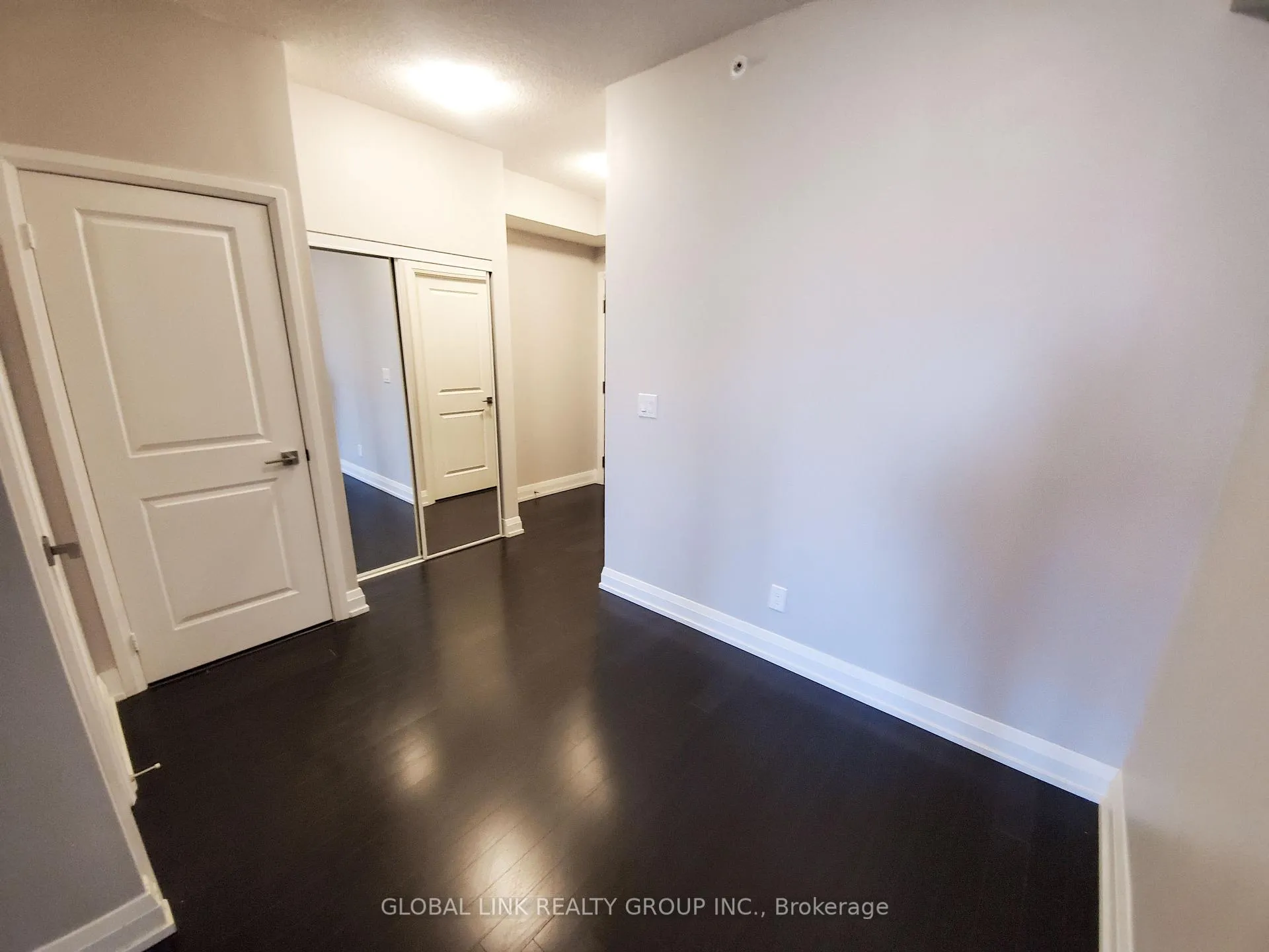 Photo 3 of Unit 2632, 7161 Yonge Street, Markham, Thornhill — HOMEH
