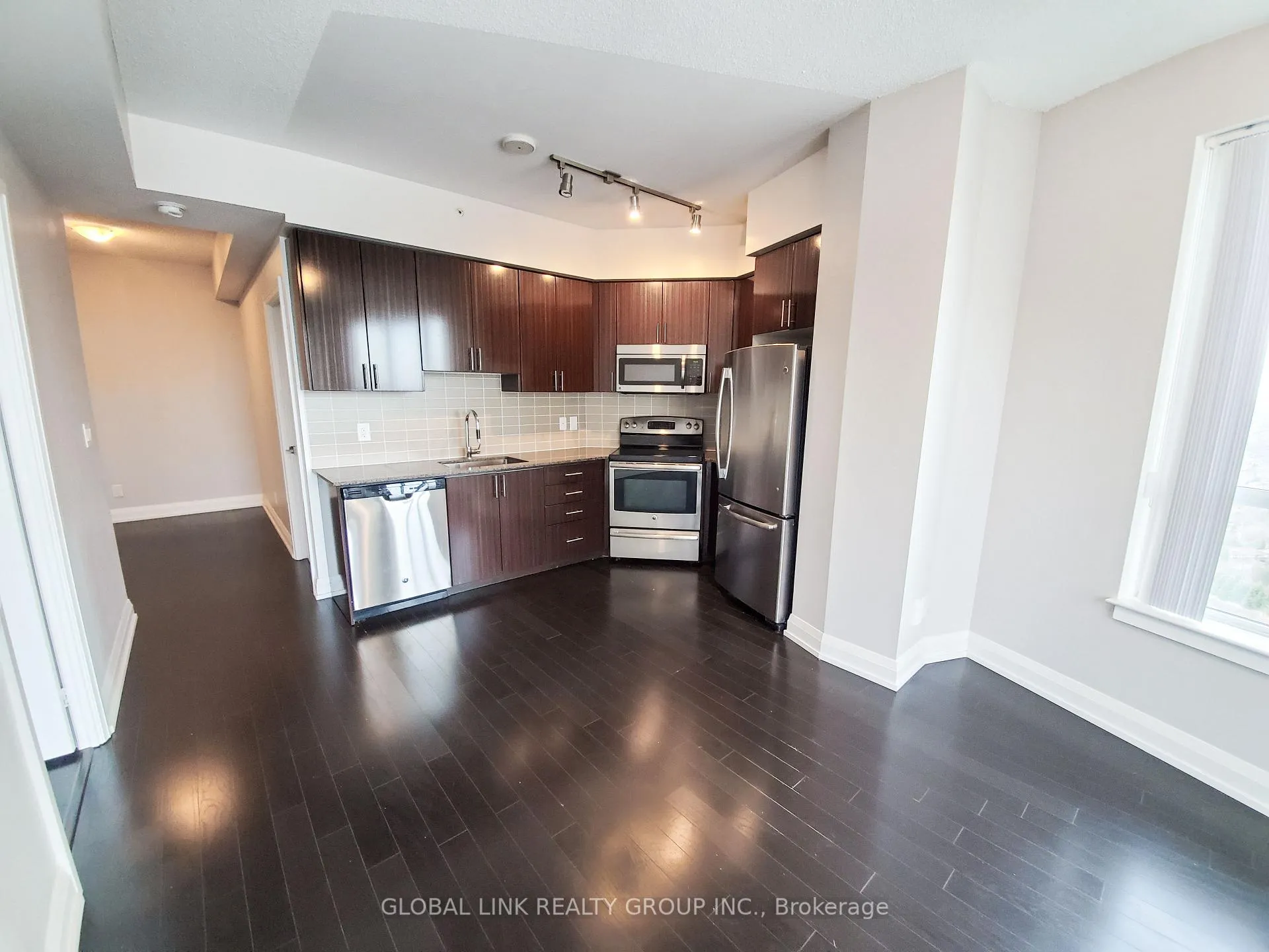 Photo 5 of Unit 2632, 7161 Yonge Street, Markham, Thornhill — HOMEH