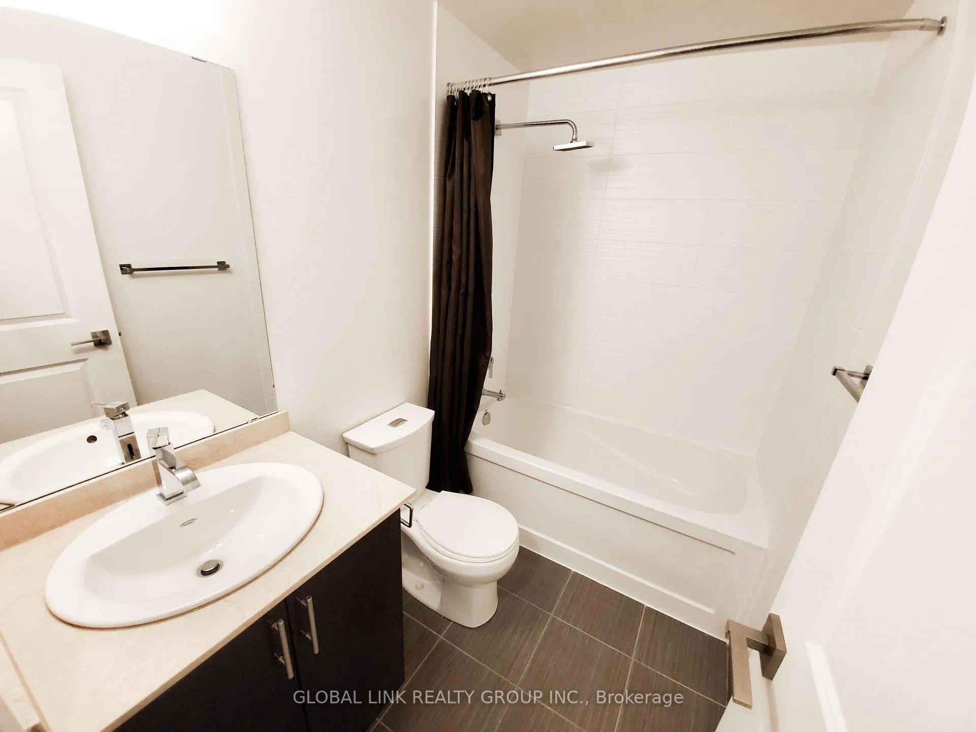 Photo 7 of Unit 2632, 7161 Yonge Street, Markham, Thornhill — HOMEH