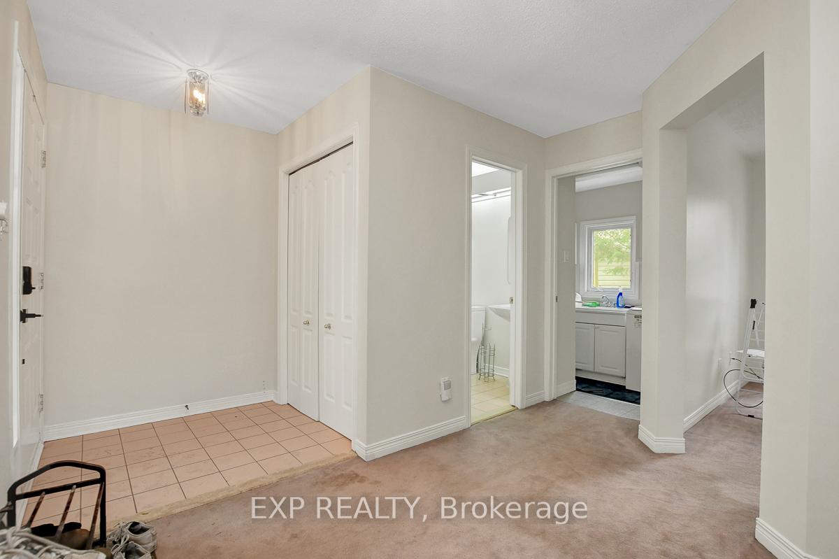 Photo 5 of 28 Cellini Court, Ottawa, Hunt Club Park — HOMEH