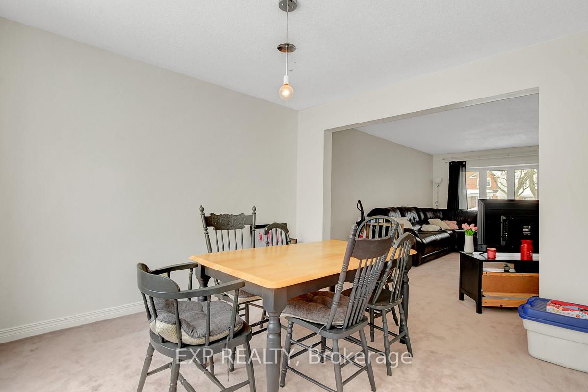 Photo 13 of 28 Cellini Court, Ottawa, Hunt Club Park — HOMEH