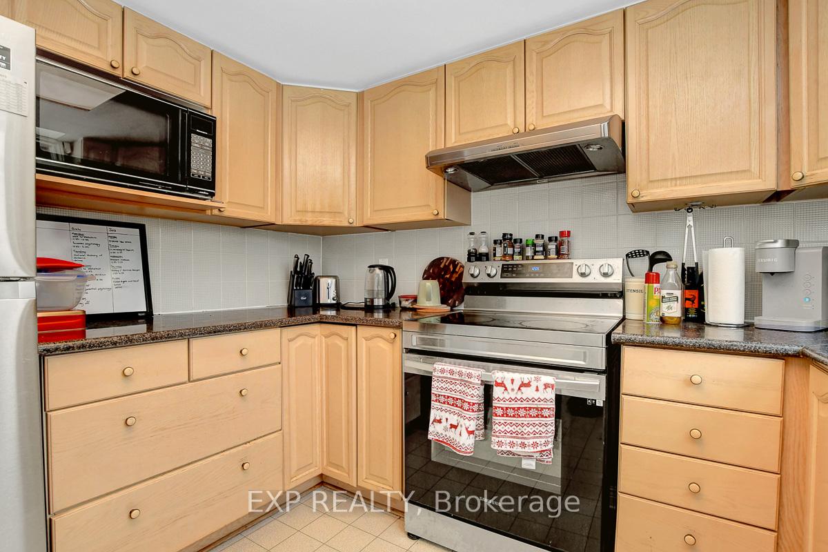 Photo 21 of 28 Cellini Court, Ottawa, Hunt Club Park — HOMEH