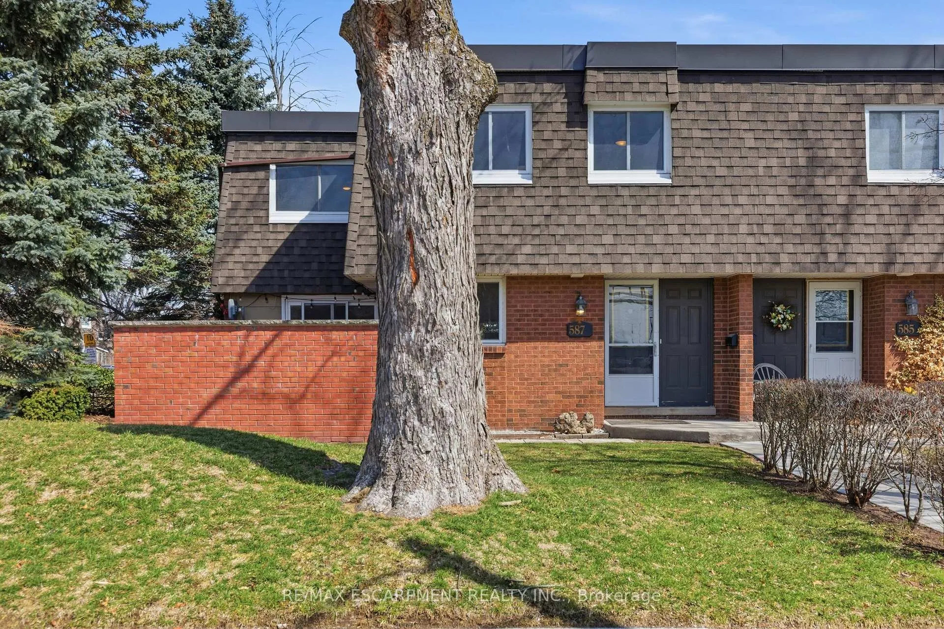 Photo 1 of 587 Timber Lane, Burlington, Appleby — HOMEH
