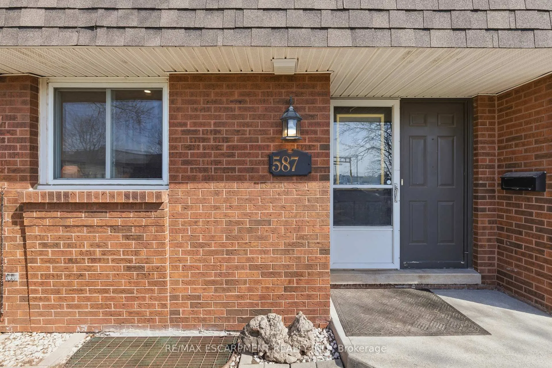 Photo 3 of 587 Timber Lane, Burlington, Appleby — HOMEH