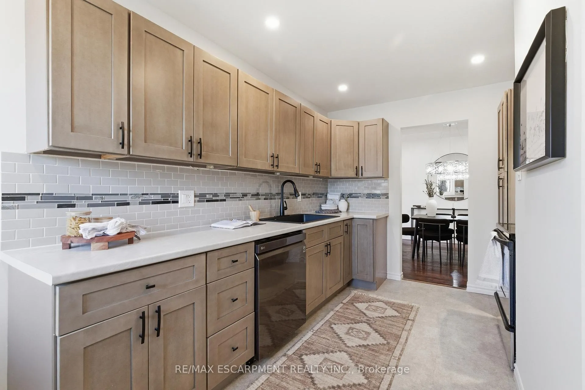 Photo 7 of 587 Timber Lane, Burlington, Appleby — HOMEH