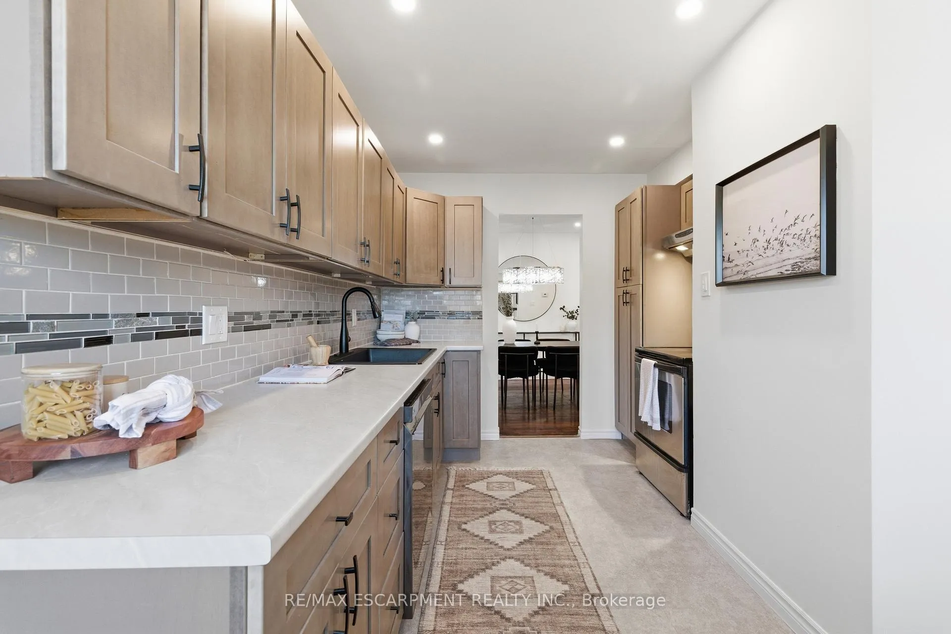 Photo 11 of 587 Timber Lane, Burlington, Appleby — HOMEH