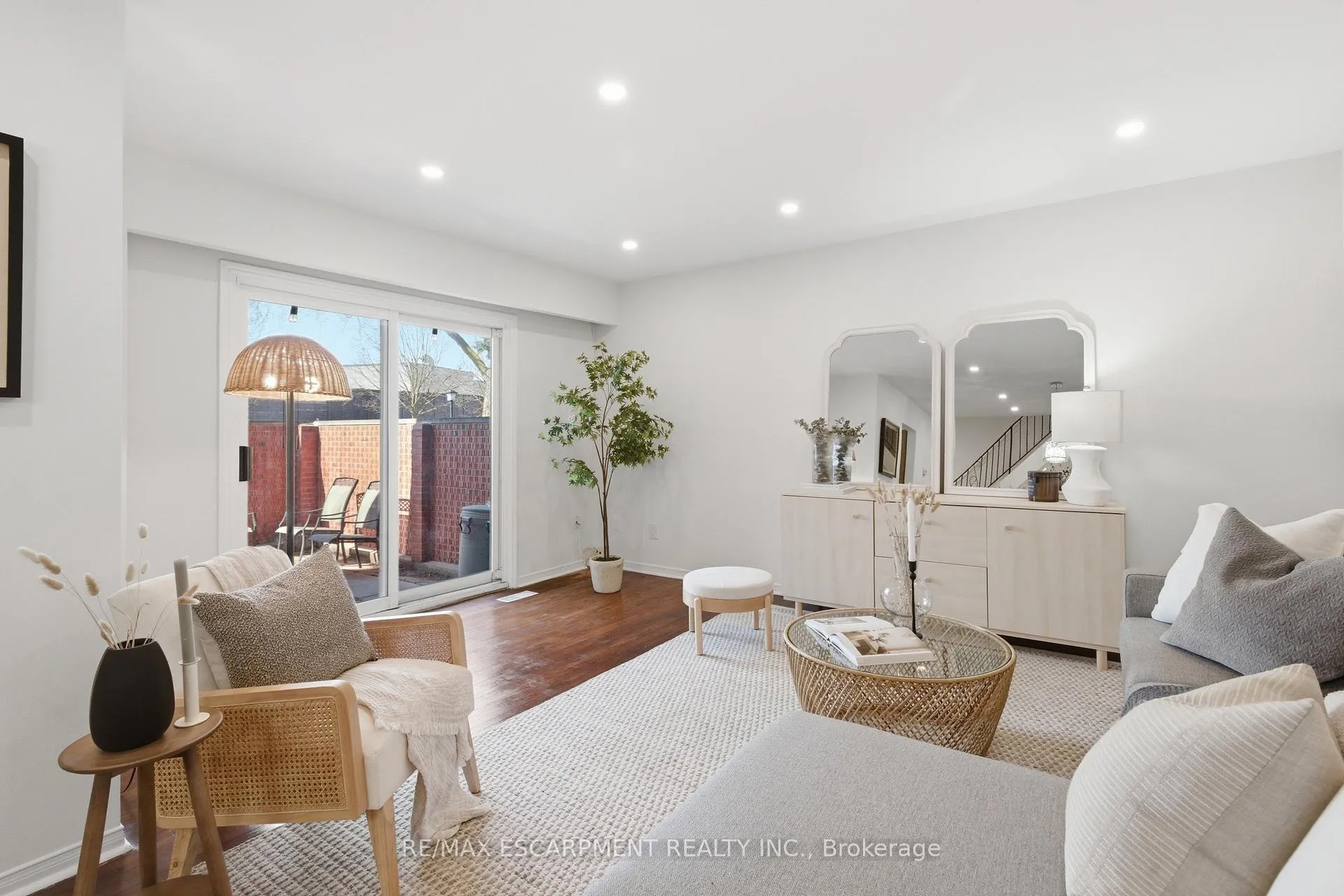 Photo 17 of 587 Timber Lane, Burlington, Appleby — HOMEH