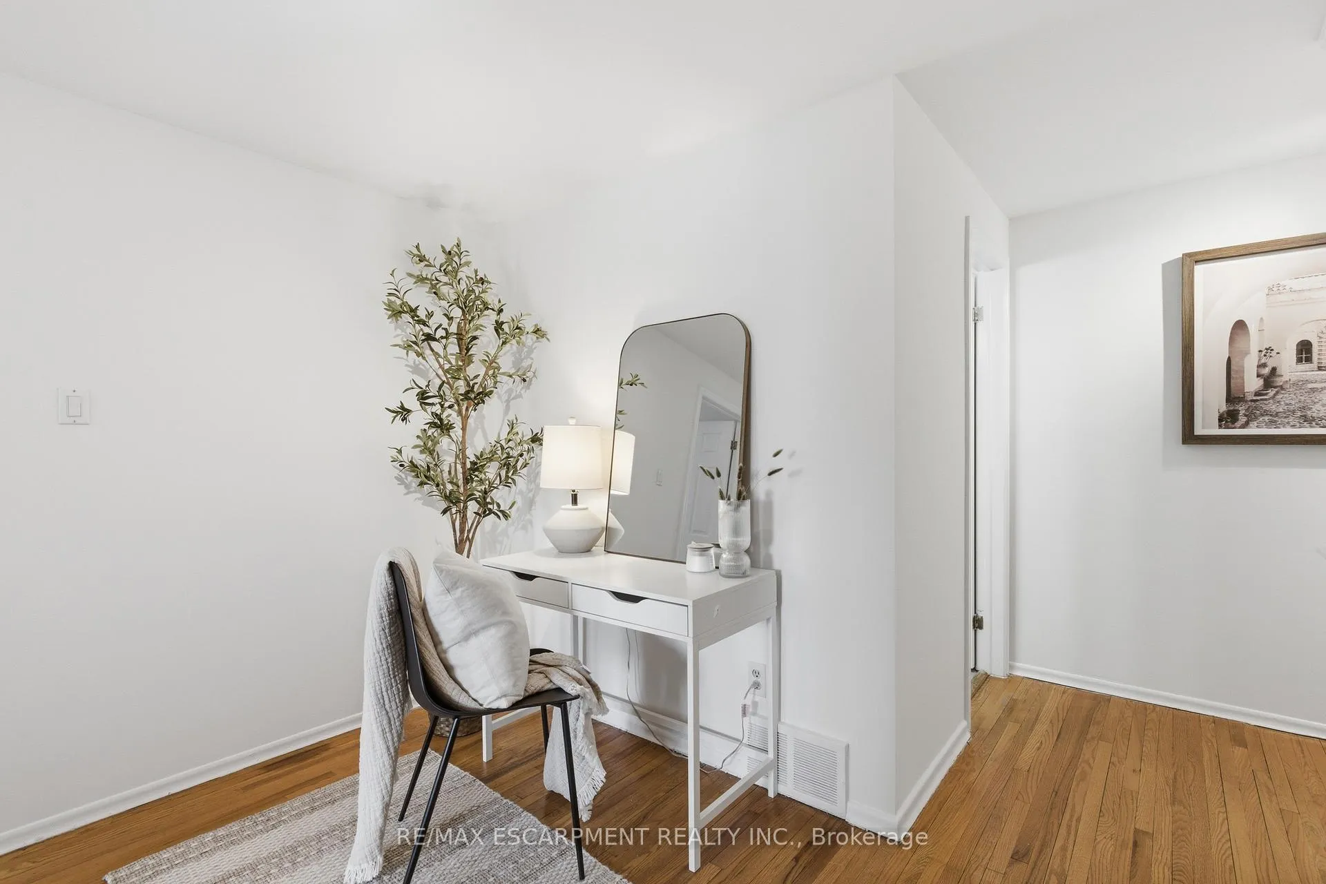 Photo 25 of 587 Timber Lane, Burlington, Appleby — HOMEH
