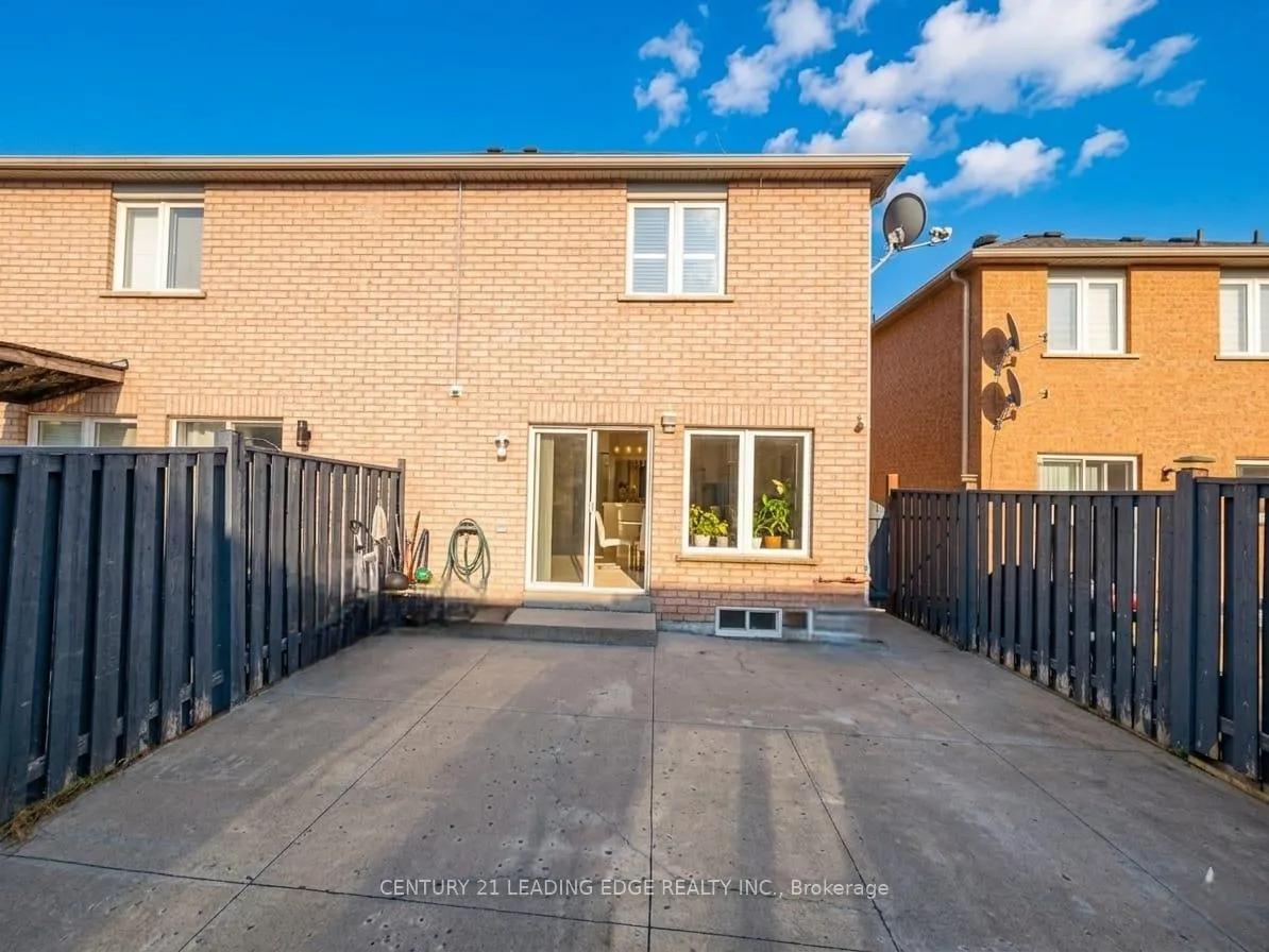 Photo 19 of 24 Guinevere Road, Markham, Cedarwood — HOMEH