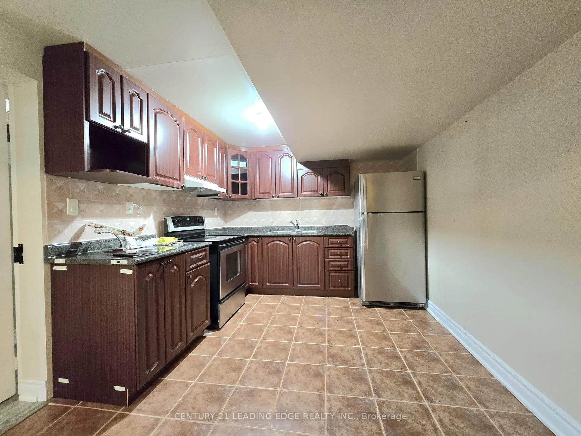 Photo 31 of 24 Guinevere Road, Markham, Cedarwood — HOMEH