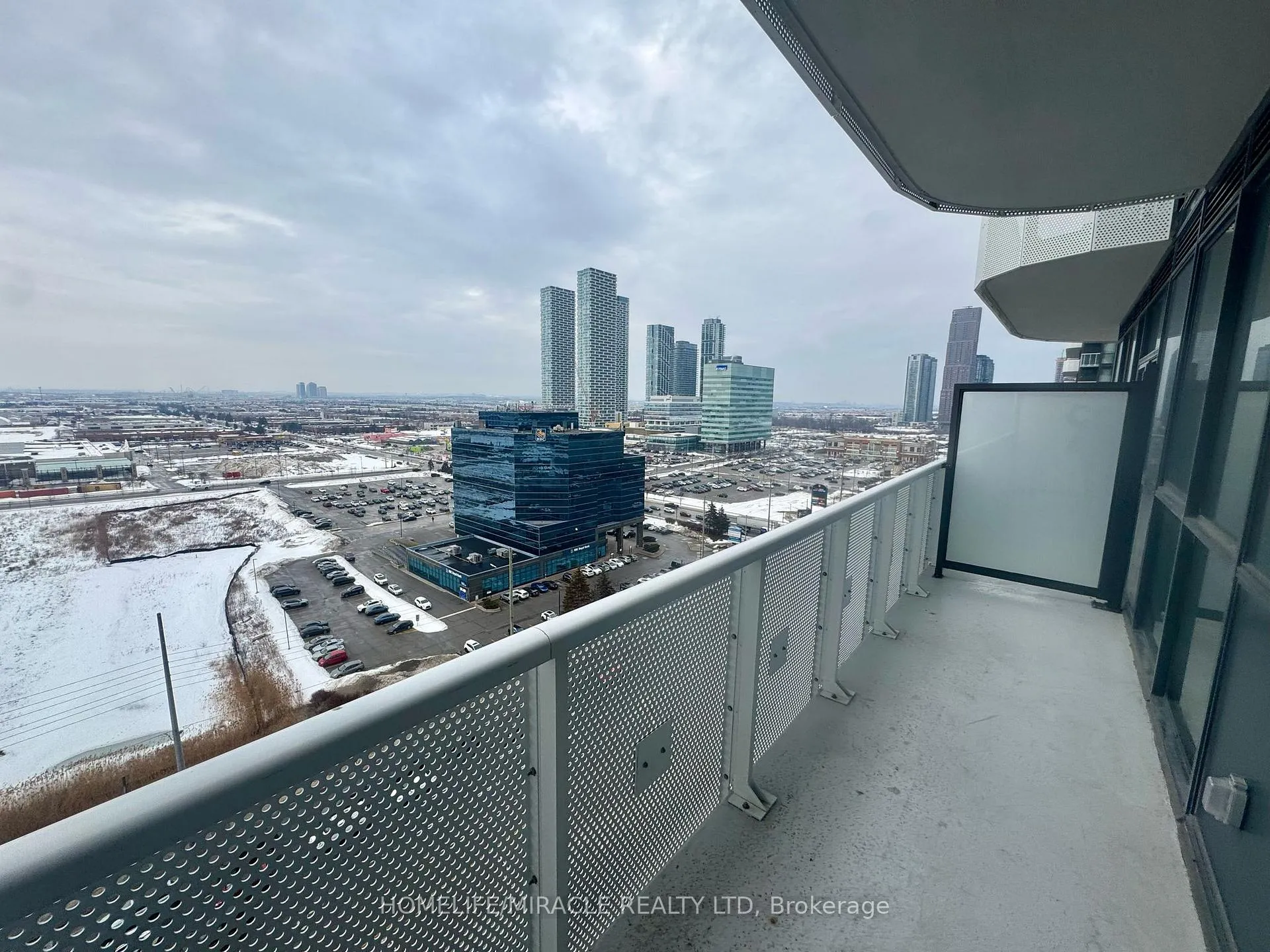 Photo 22 of Unit 1611, 225 Commerce Street, Vaughan, Vaughan Corporate Centre — HOMEH