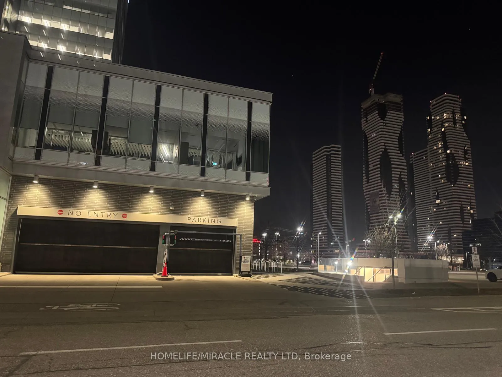 Photo 41 of Unit 1611, 225 Commerce Street, Vaughan, Vaughan Corporate Centre — HOMEH