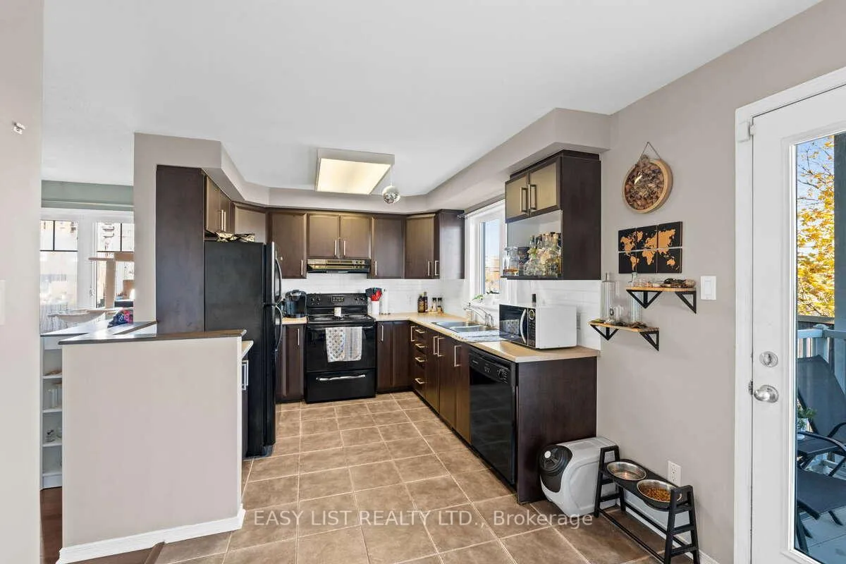 Photo 7 of Unit 144, 1512 Walkley Road, Ottawa, Heron Gate/Industrial Park — HOMEH