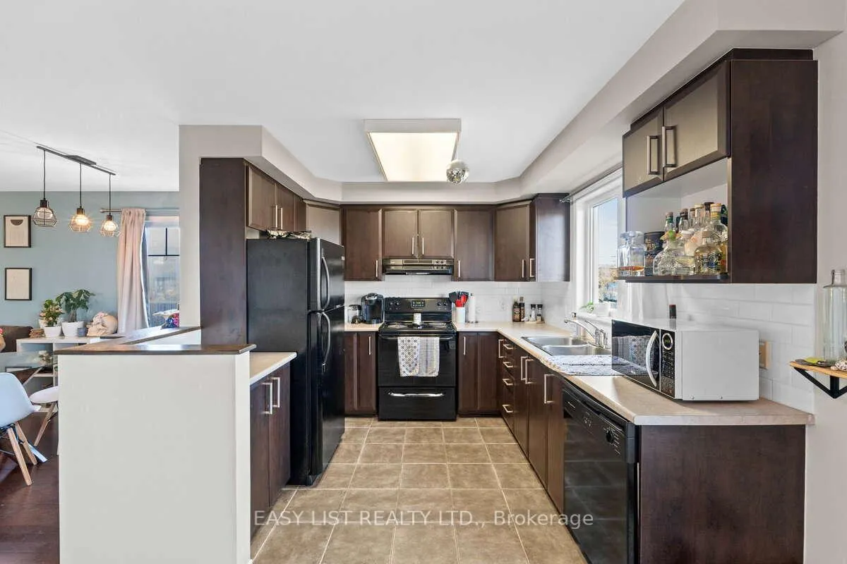 Photo 8 of Unit 144, 1512 Walkley Road, Ottawa, Heron Gate/Industrial Park — HOMEH