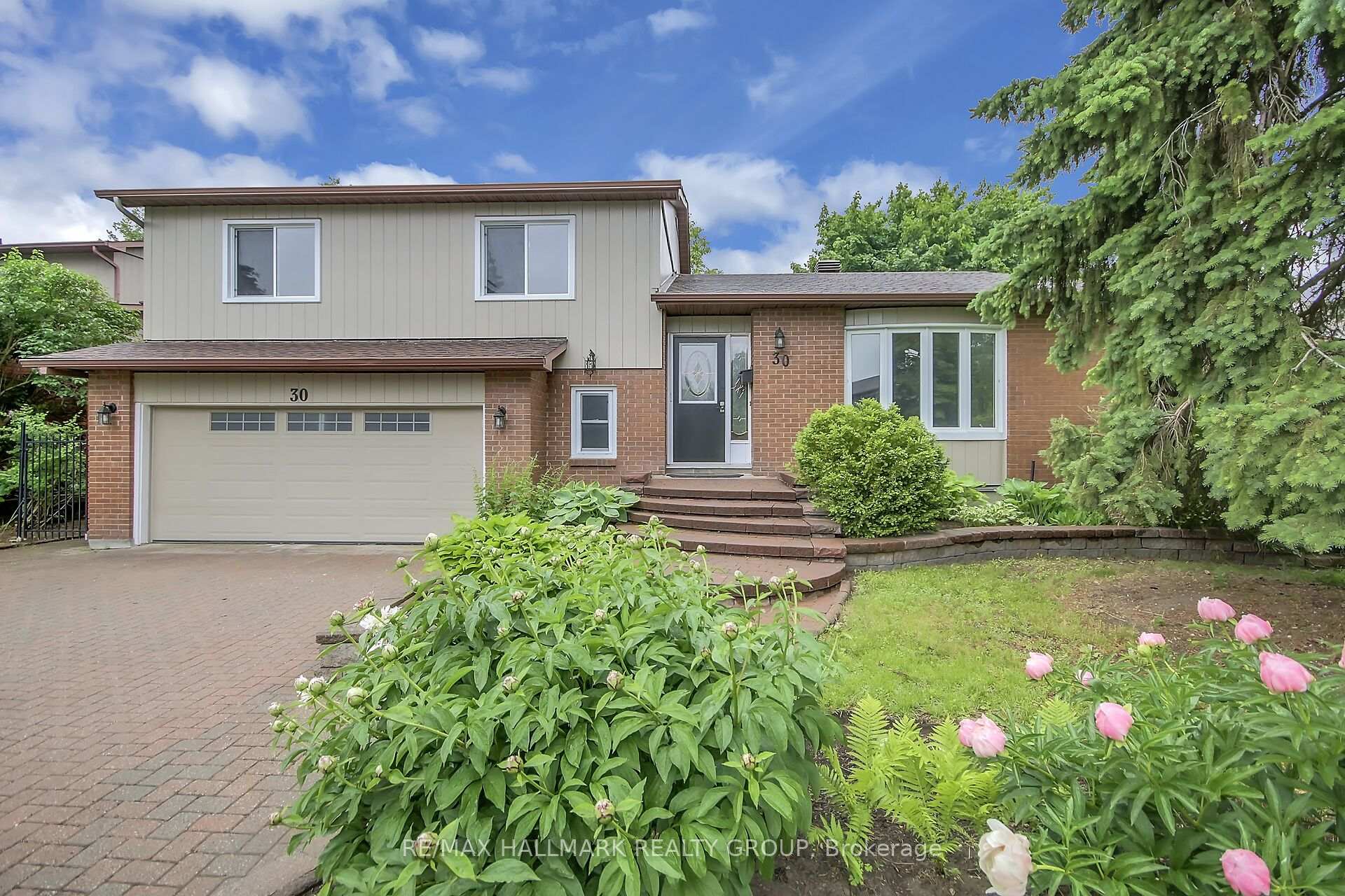 Photo 1 of 30 Brodeur Crescent, Ottawa, Kanata - Katimavik — HOMEH