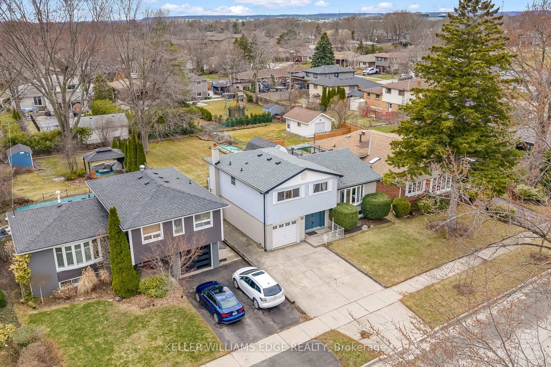 Photo 2 of 5352 Salem Road, Burlington, Appleby — HOMEH