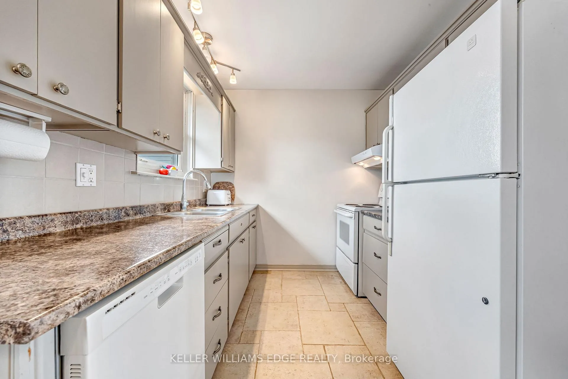 Photo 11 of 5352 Salem Road, Burlington, Appleby — HOMEH