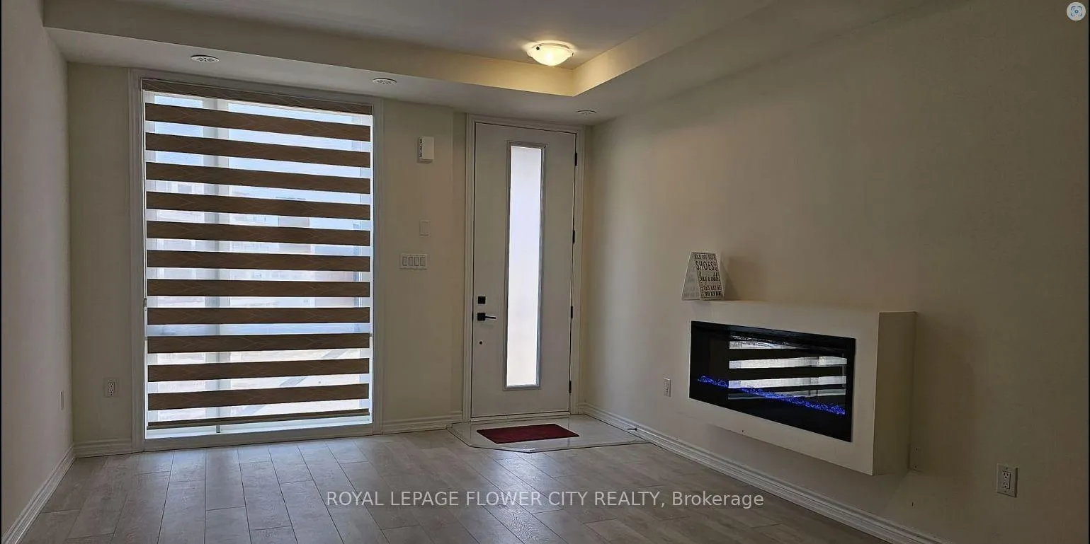 Photo 6 of Unit 52, 70 Knotsberry Circle, Brampton, Bram West — HOMEH