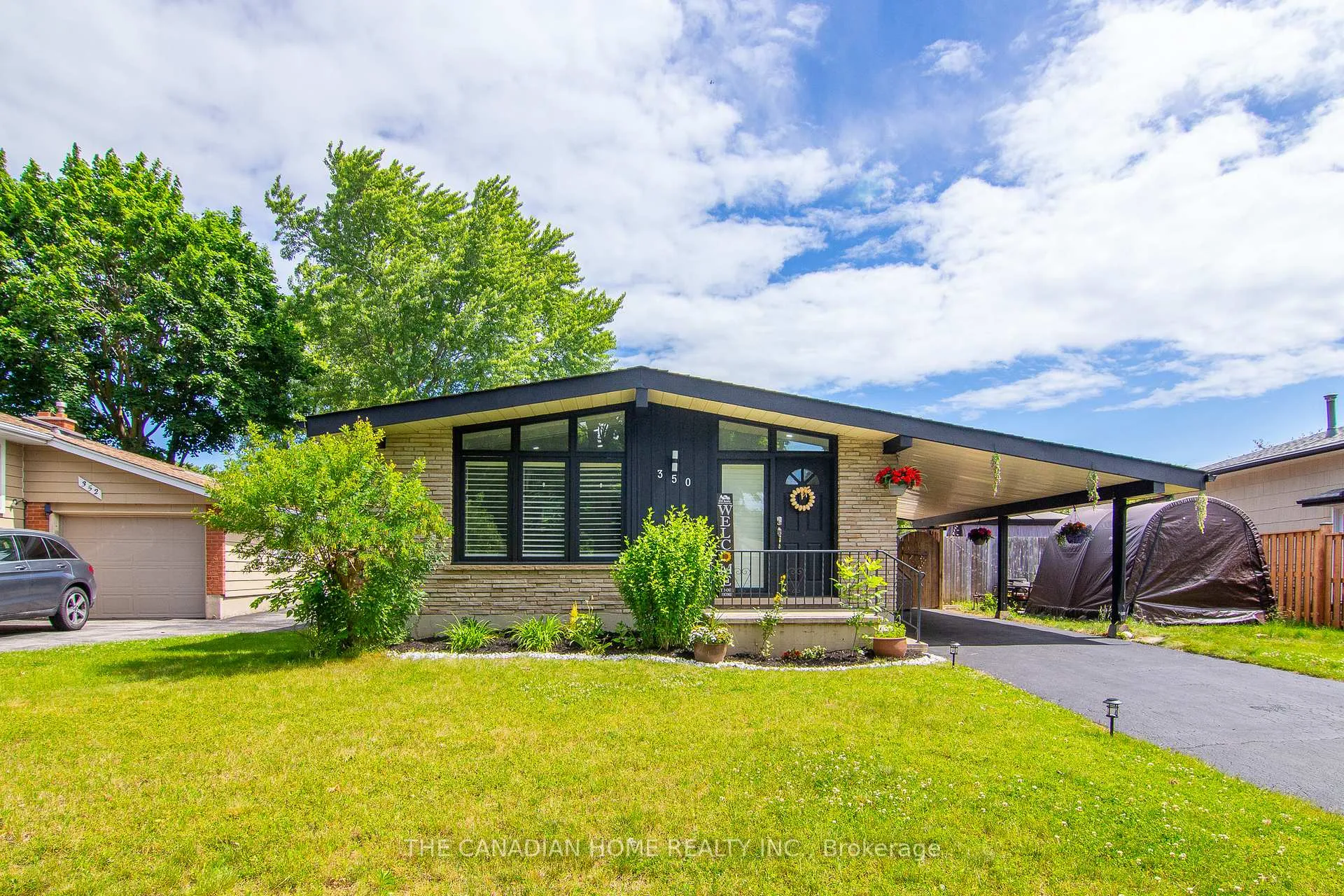 Photo 3 of 350 Boxbury Drive, Waterloo — HOMEH